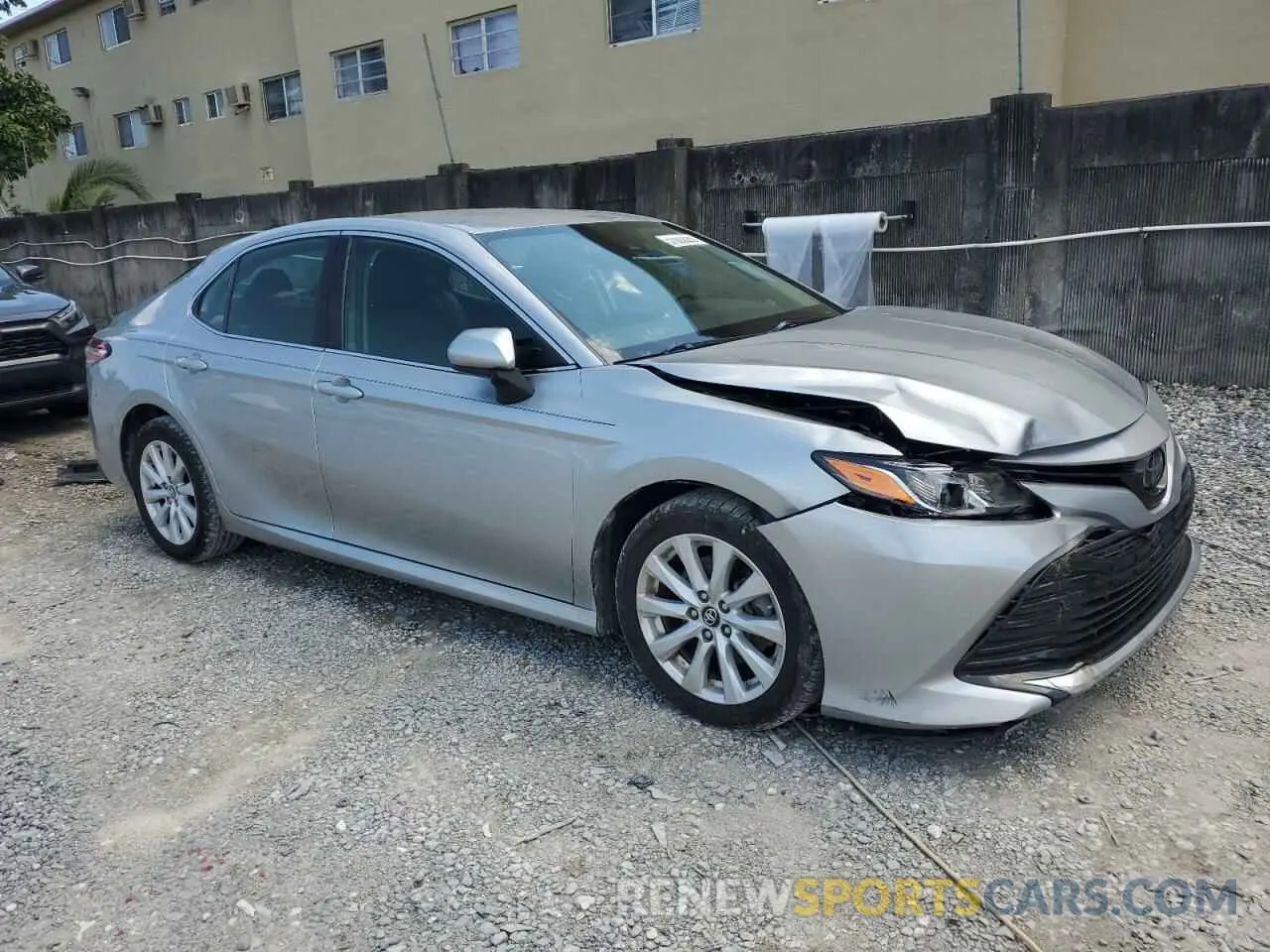 4 Photograph of a damaged car 4T1B11HK8KU186959 TOYOTA CAMRY 2019