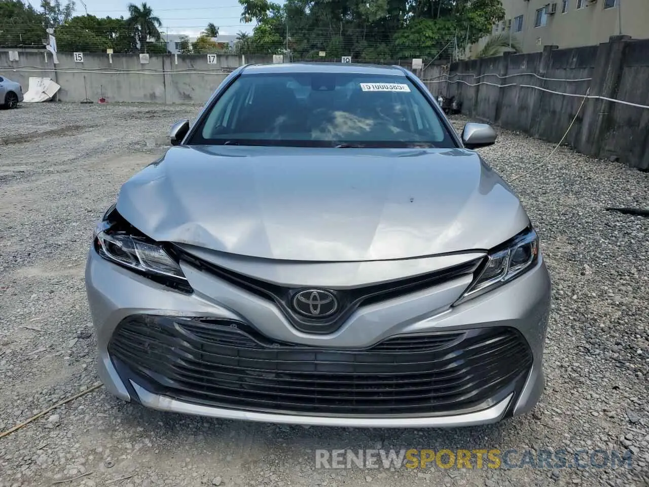 5 Photograph of a damaged car 4T1B11HK8KU186959 TOYOTA CAMRY 2019