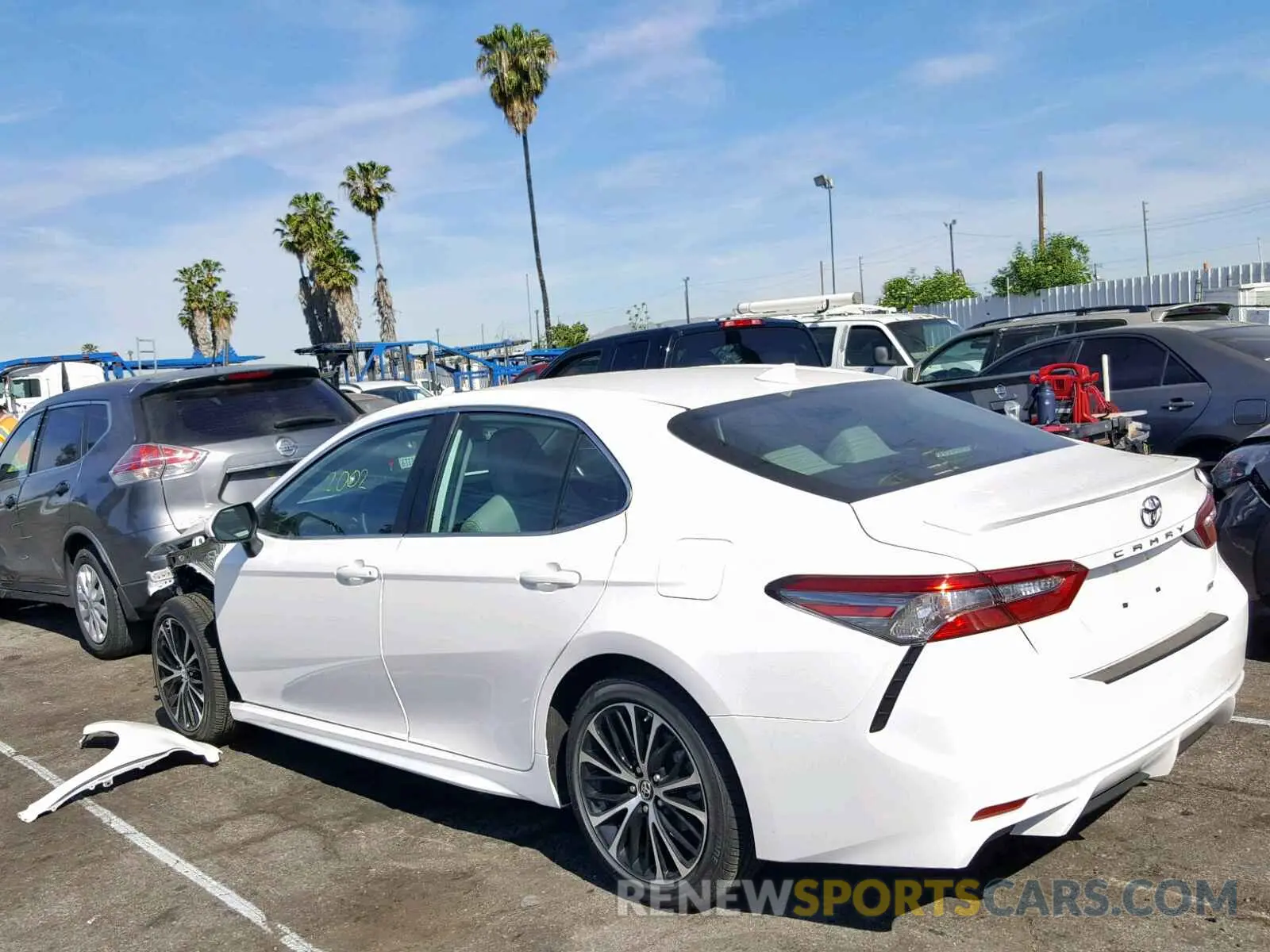 3 Photograph of a damaged car 4T1B11HK8KU190851 TOYOTA CAMRY 2019
