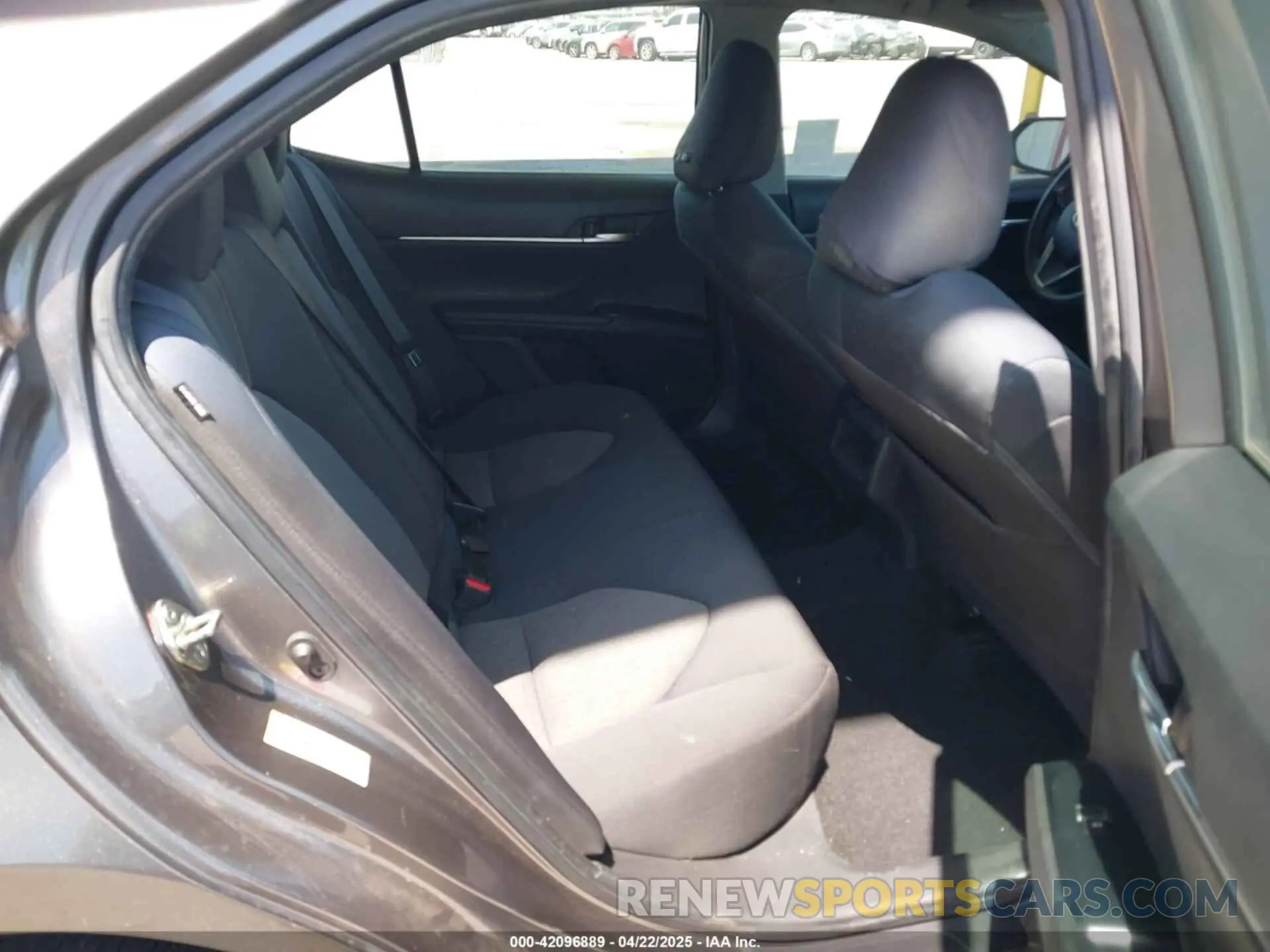 8 Photograph of a damaged car 4T1B11HK8KU204599 TOYOTA CAMRY 2019