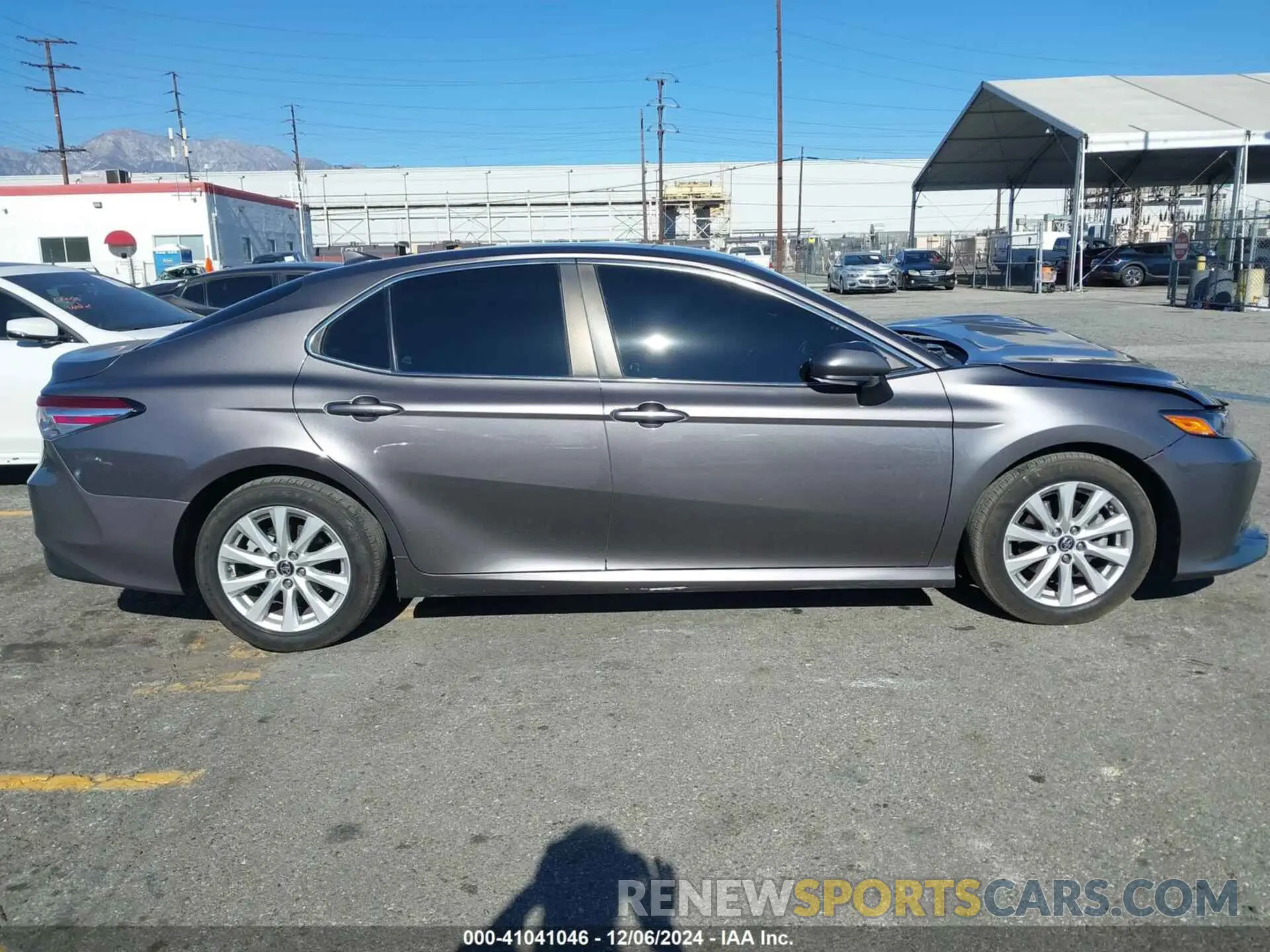 13 Photograph of a damaged car 4T1B11HK8KU215697 TOYOTA CAMRY 2019