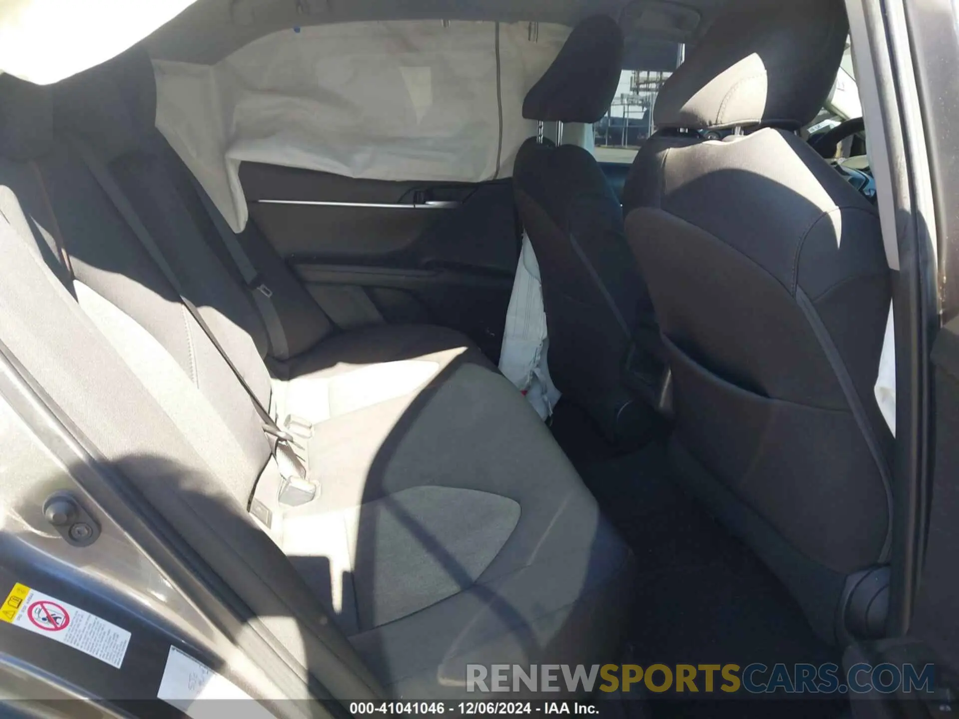 8 Photograph of a damaged car 4T1B11HK8KU215697 TOYOTA CAMRY 2019
