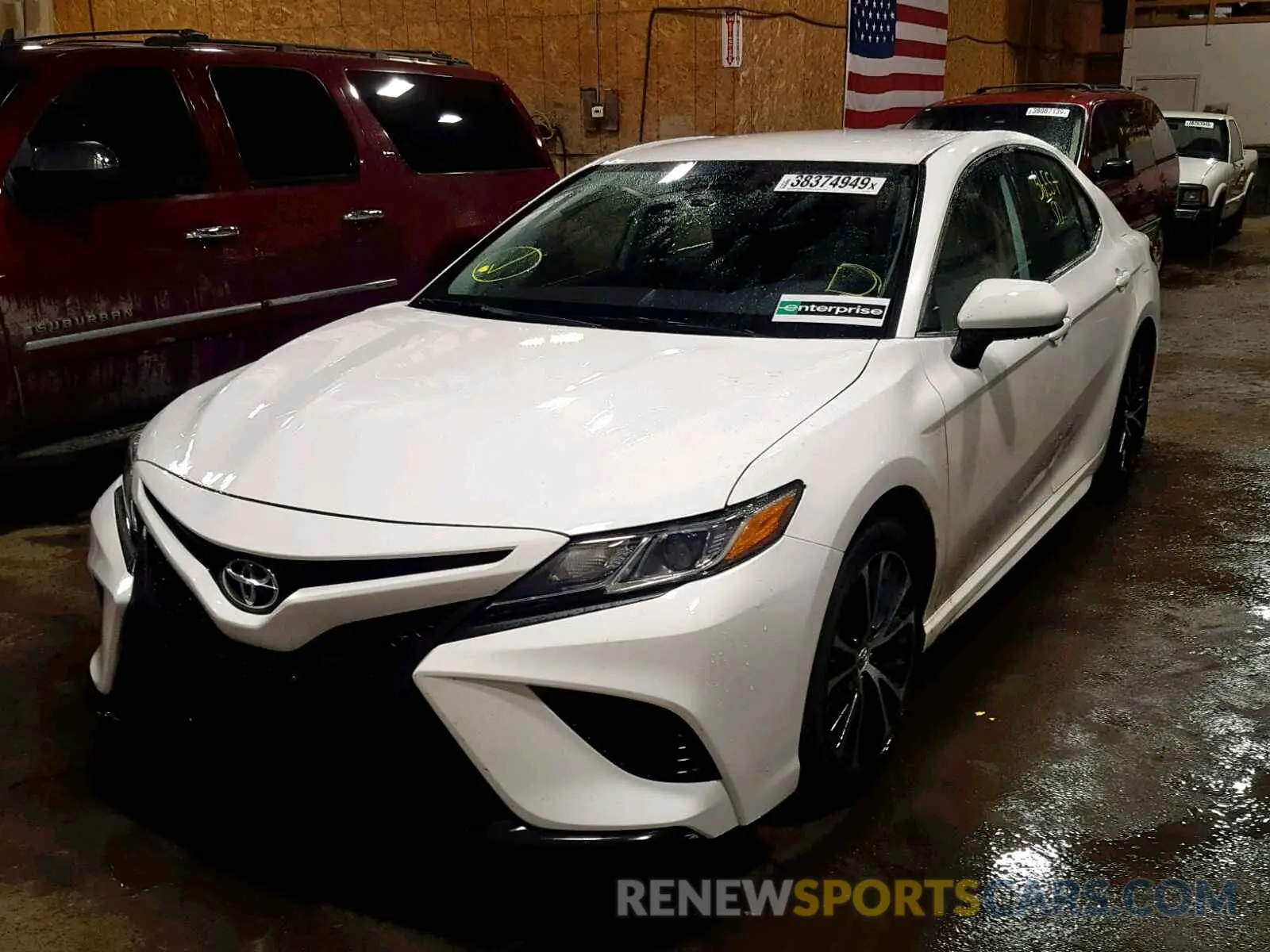 2 Photograph of a damaged car 4T1B11HK8KU217210 TOYOTA CAMRY 2019