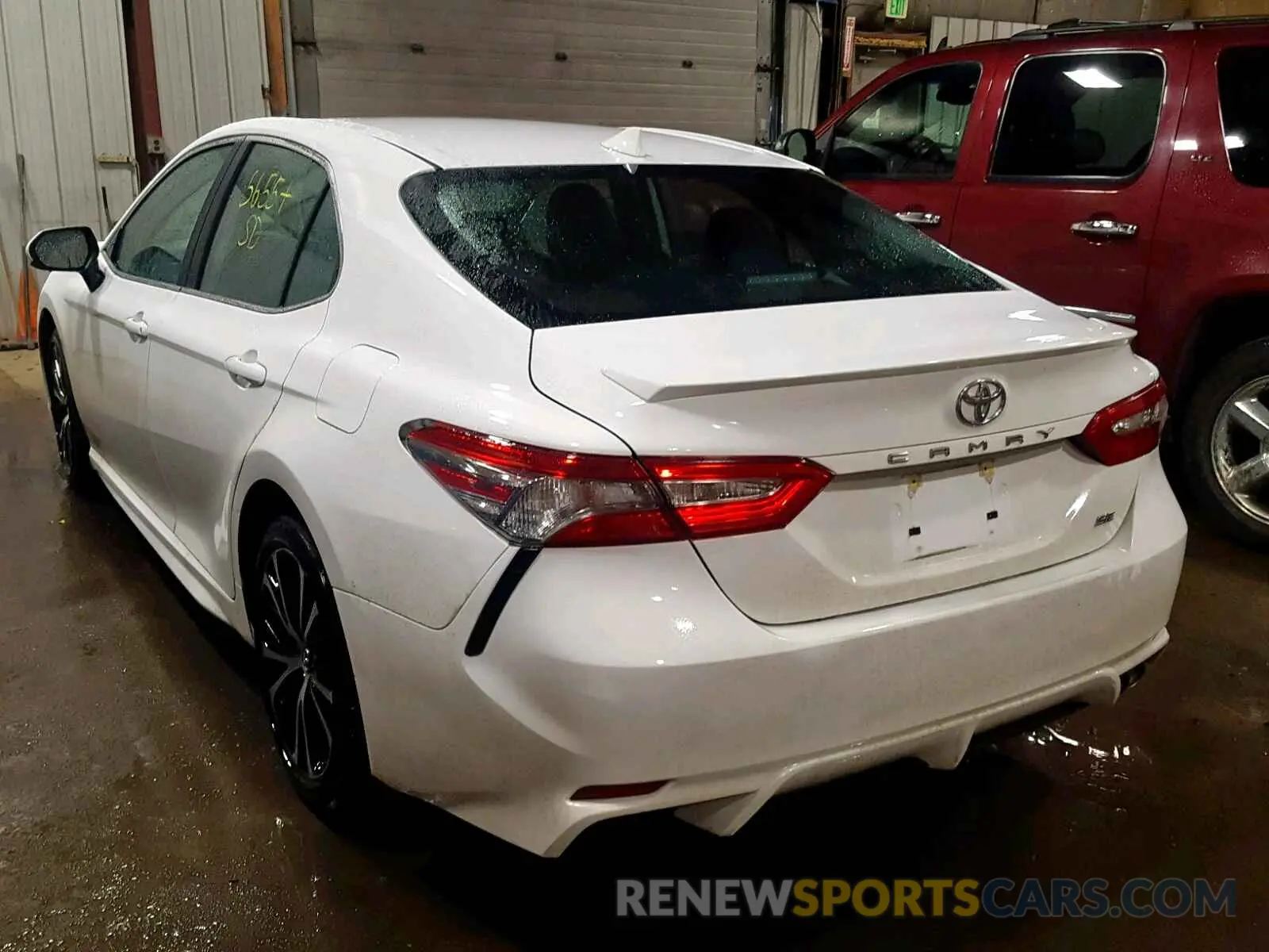 3 Photograph of a damaged car 4T1B11HK8KU217210 TOYOTA CAMRY 2019