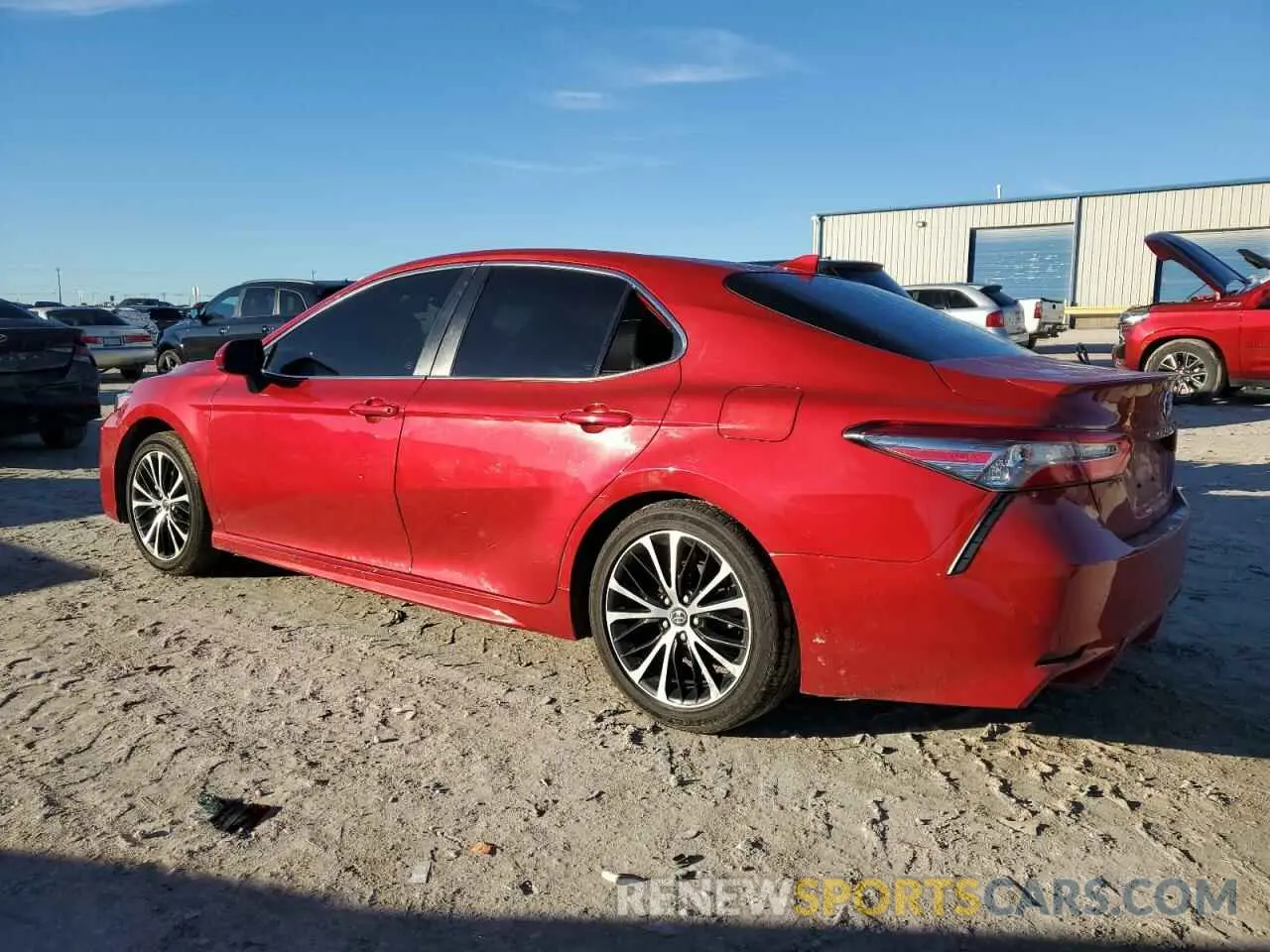 2 Фотография поврежденного автомобиля 4T1B11HK8KU223976 TOYOTA CAMRY 2019