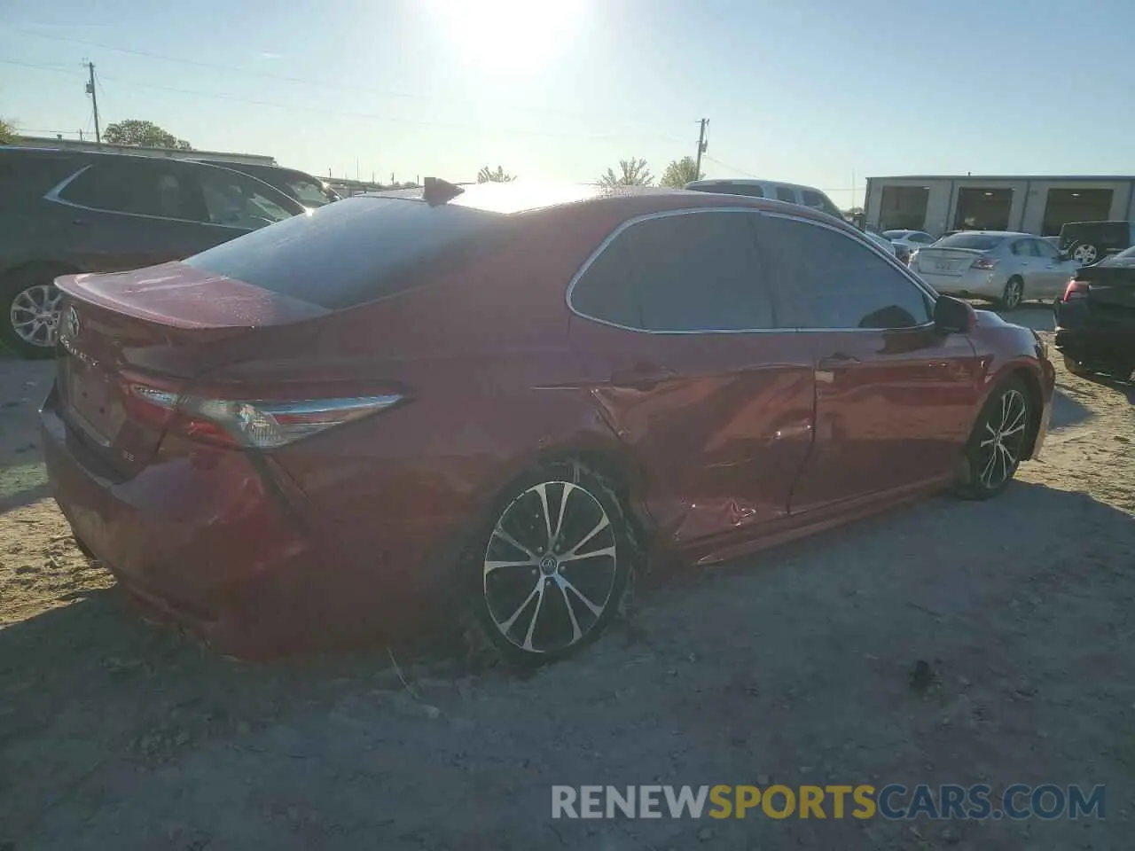3 Фотография поврежденного автомобиля 4T1B11HK8KU223976 TOYOTA CAMRY 2019