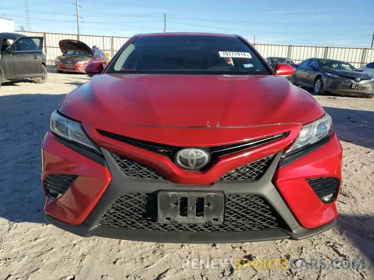 5 Фотография поврежденного автомобиля 4T1B11HK8KU223976 TOYOTA CAMRY 2019