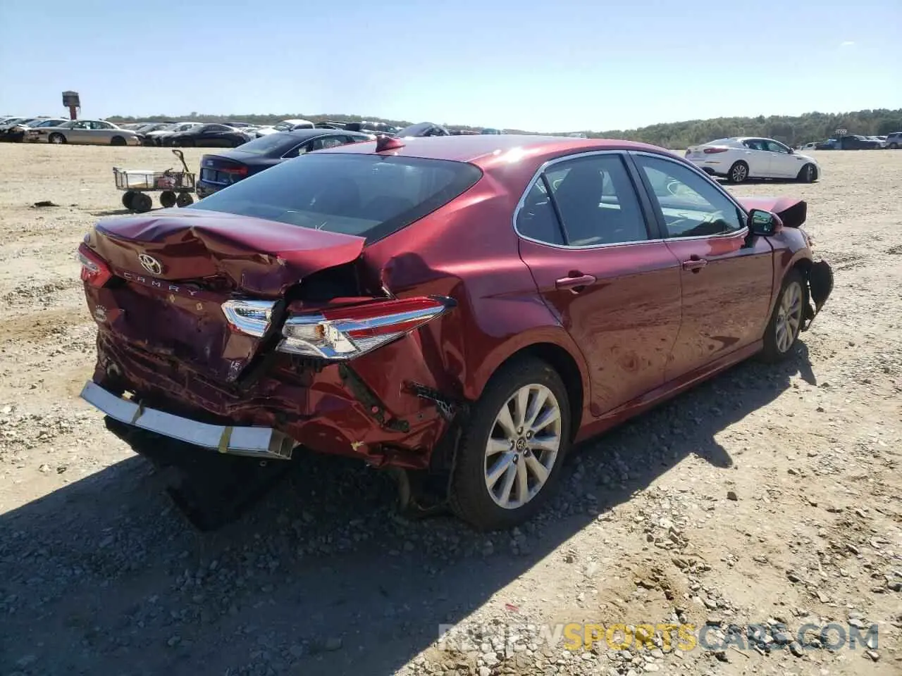 4 Фотография поврежденного автомобиля 4T1B11HK8KU237523 TOYOTA CAMRY 2019