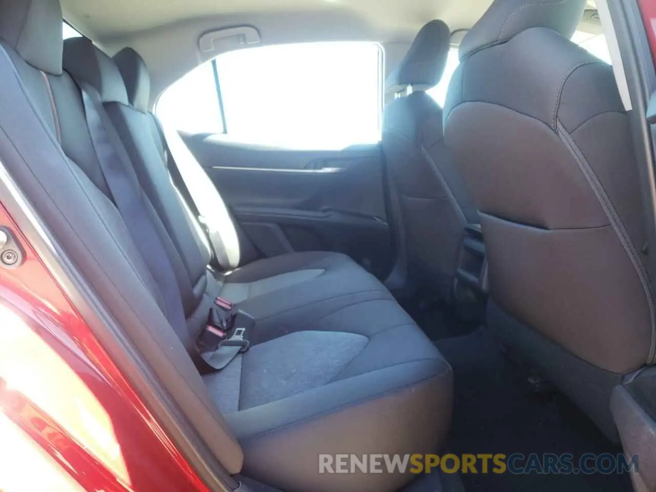 6 Фотография поврежденного автомобиля 4T1B11HK8KU237523 TOYOTA CAMRY 2019