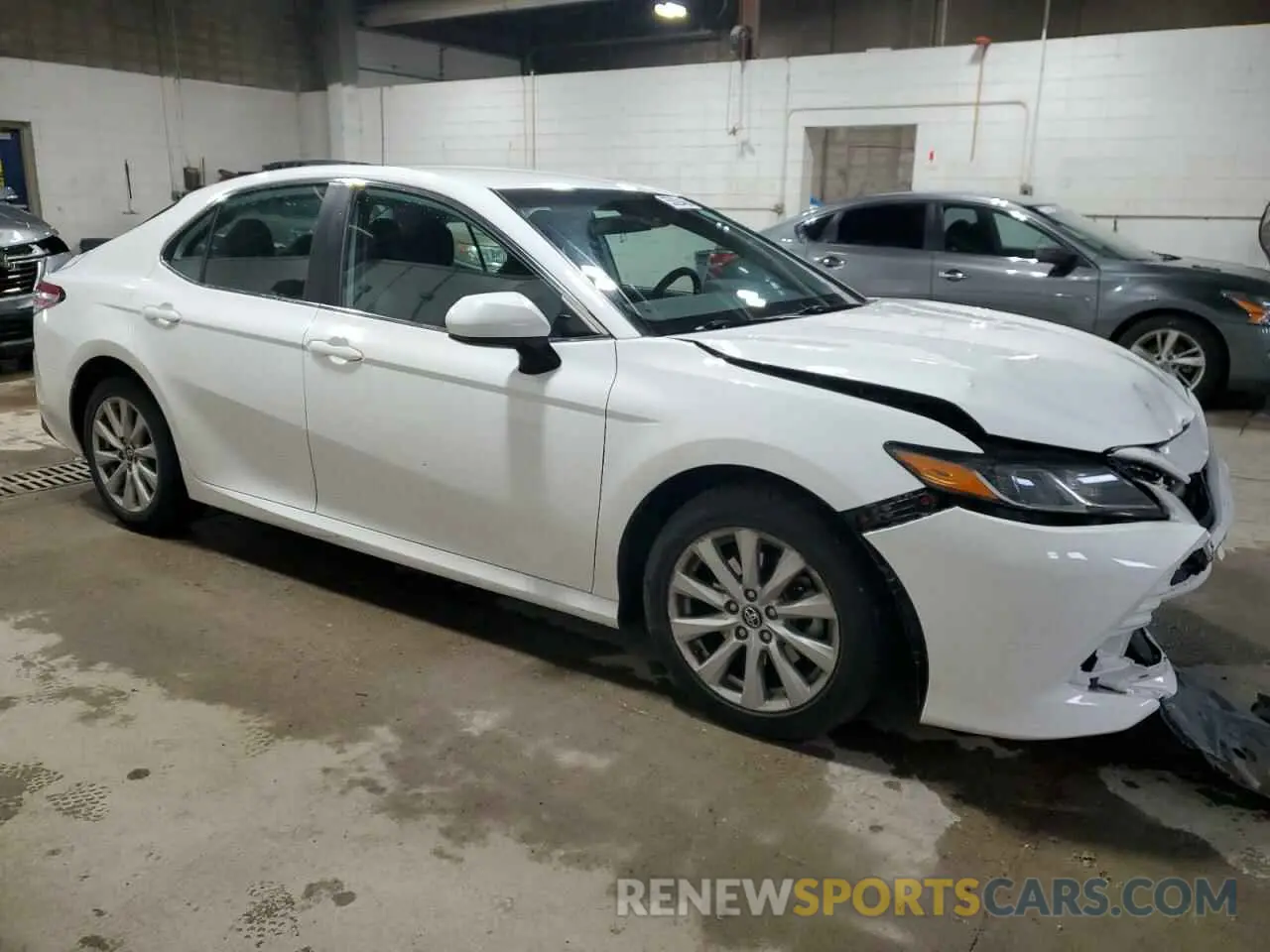 4 Photograph of a damaged car 4T1B11HK8KU242219 TOYOTA CAMRY 2019