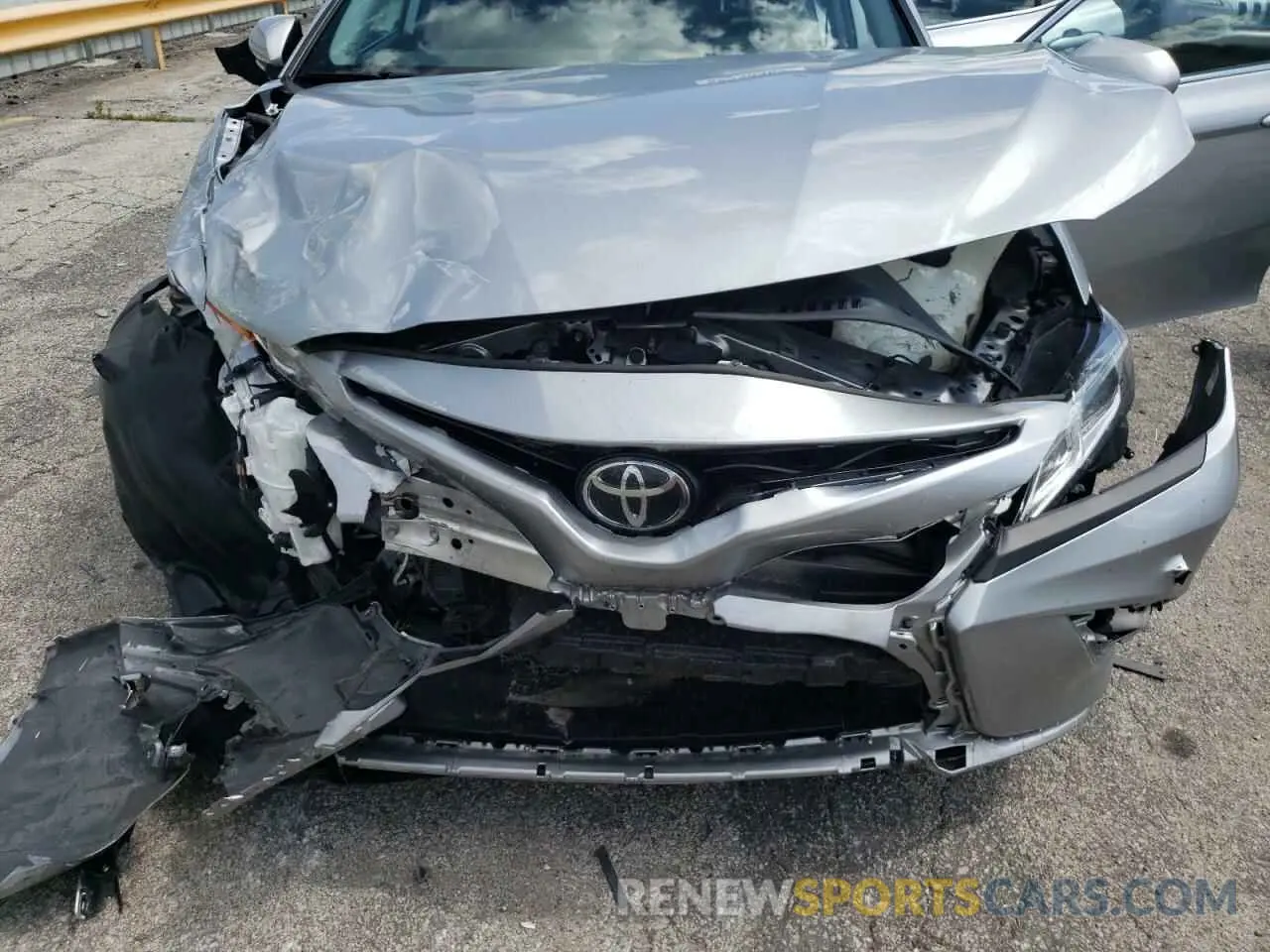 7 Photograph of a damaged car 4T1B11HK8KU246240 TOYOTA CAMRY 2019
