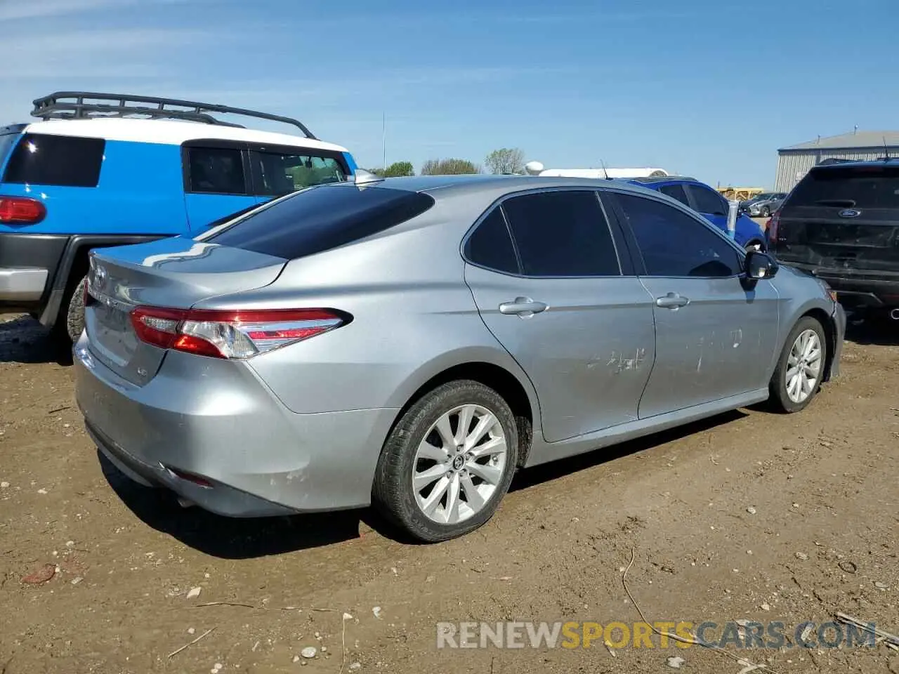 3 Photograph of a damaged car 4T1B11HK8KU246853 TOYOTA CAMRY 2019