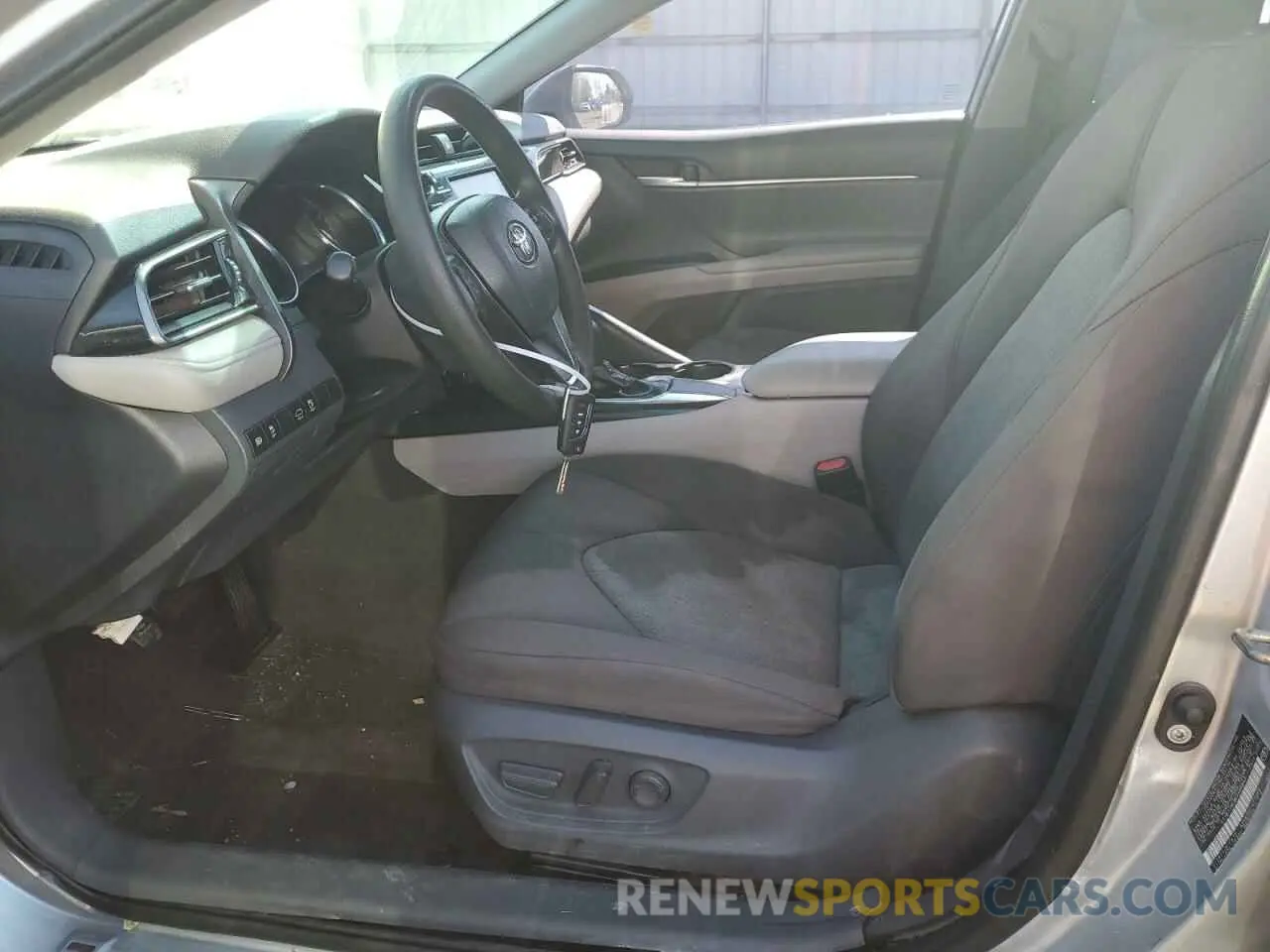 7 Photograph of a damaged car 4T1B11HK8KU246853 TOYOTA CAMRY 2019