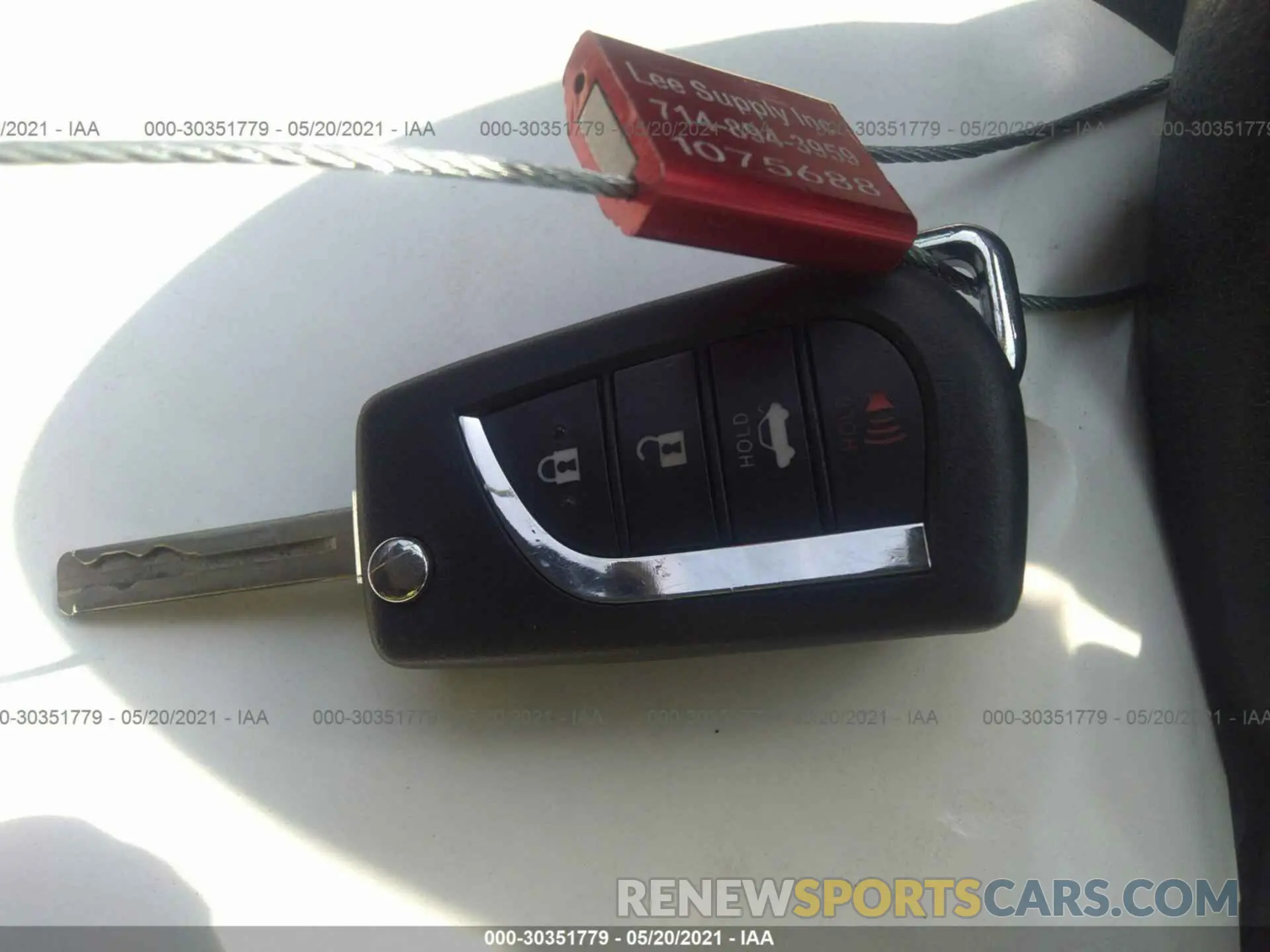 11 Photograph of a damaged car 4T1B11HK8KU257951 TOYOTA CAMRY 2019