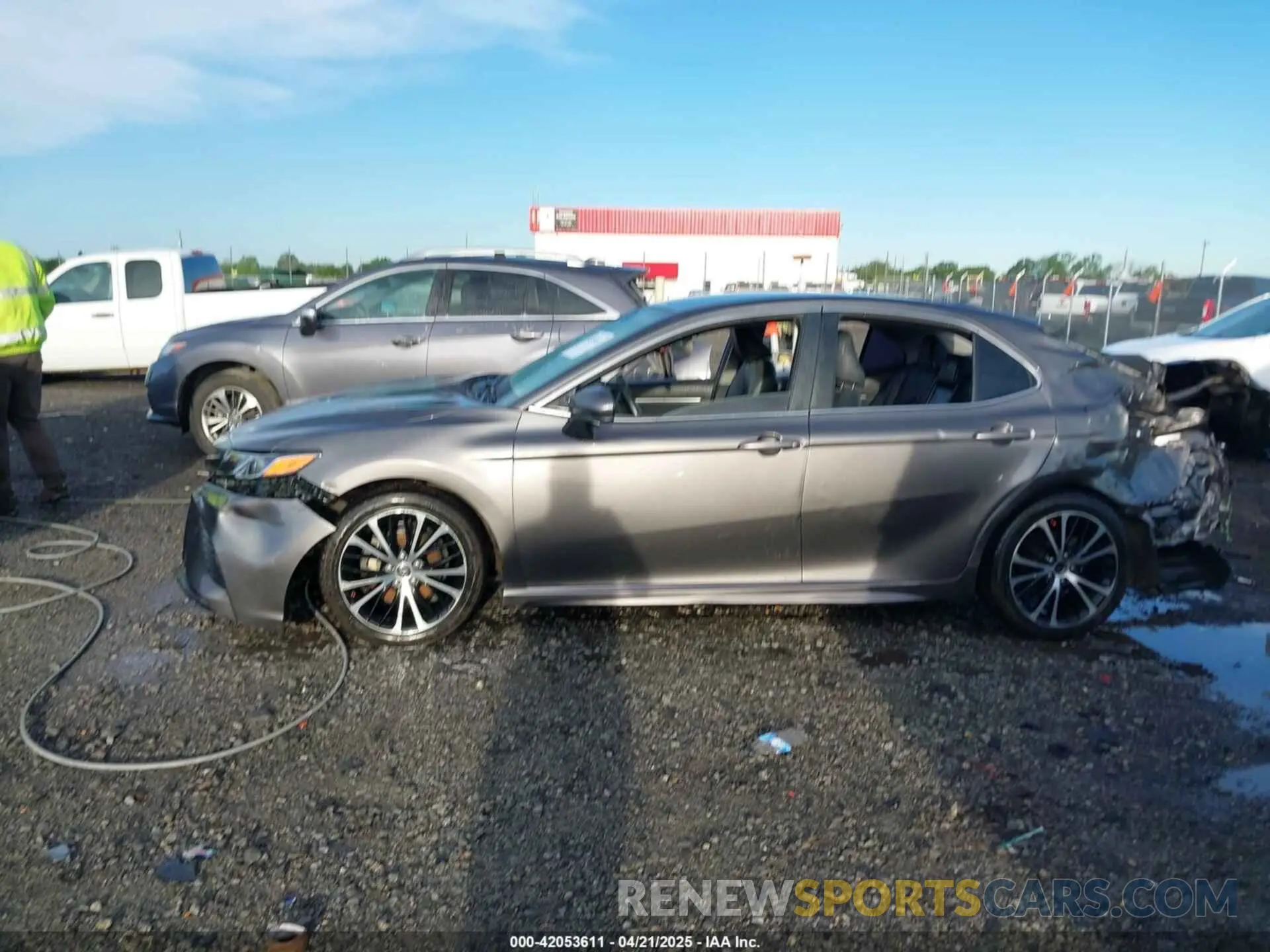14 Photograph of a damaged car 4T1B11HK8KU258078 TOYOTA CAMRY 2019