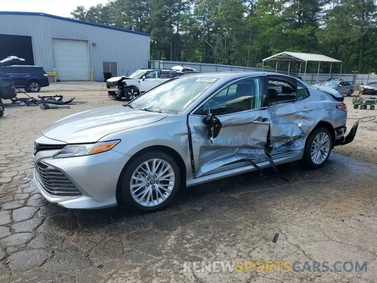 1 Фотография поврежденного автомобиля 4T1B11HK8KU258727 TOYOTA CAMRY 2019