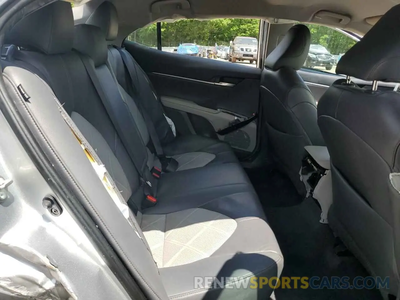 10 Фотография поврежденного автомобиля 4T1B11HK8KU258727 TOYOTA CAMRY 2019