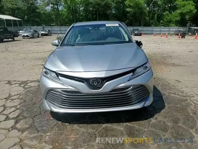 13 Фотография поврежденного автомобиля 4T1B11HK8KU258727 TOYOTA CAMRY 2019
