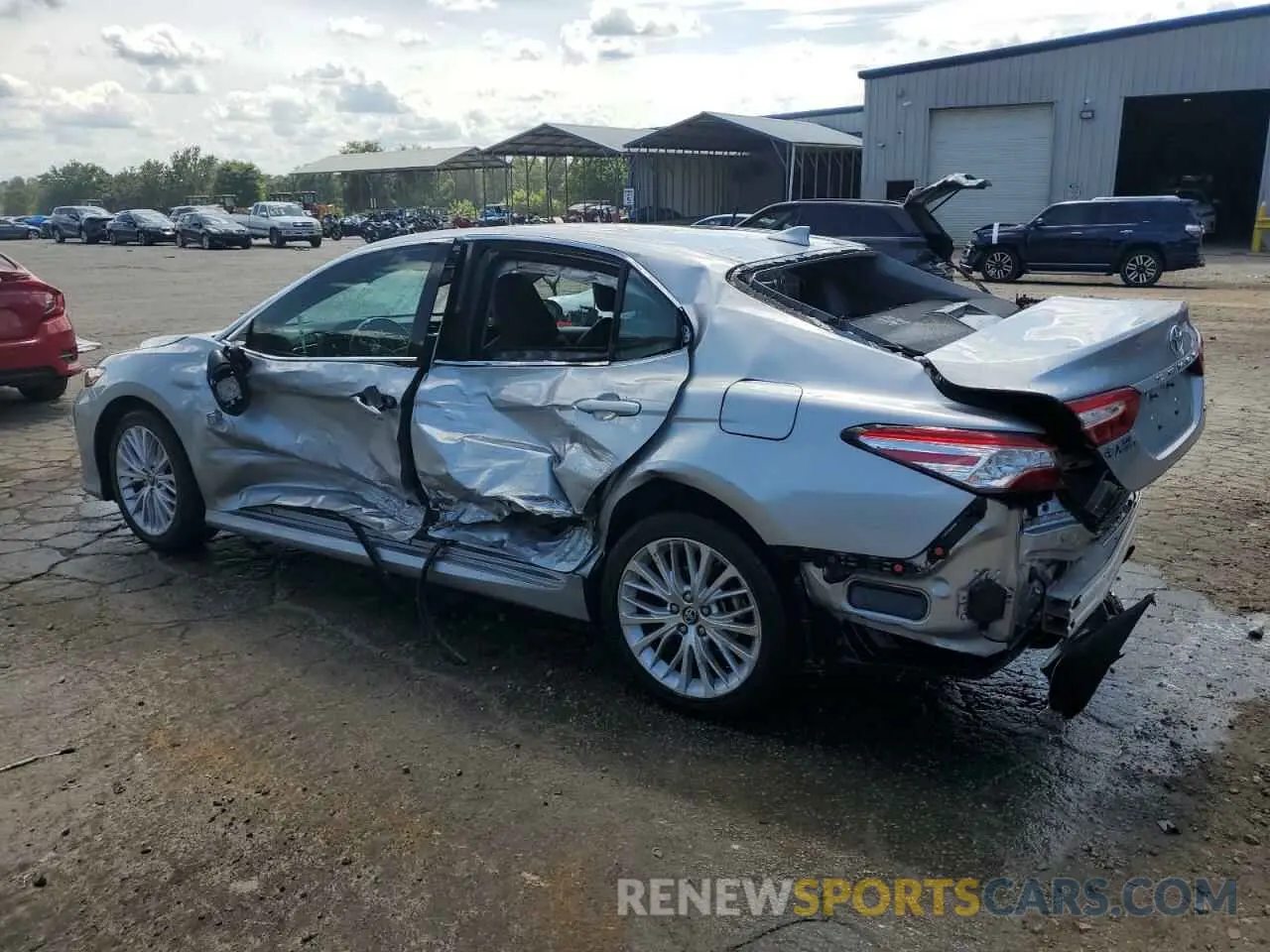 2 Фотография поврежденного автомобиля 4T1B11HK8KU258727 TOYOTA CAMRY 2019