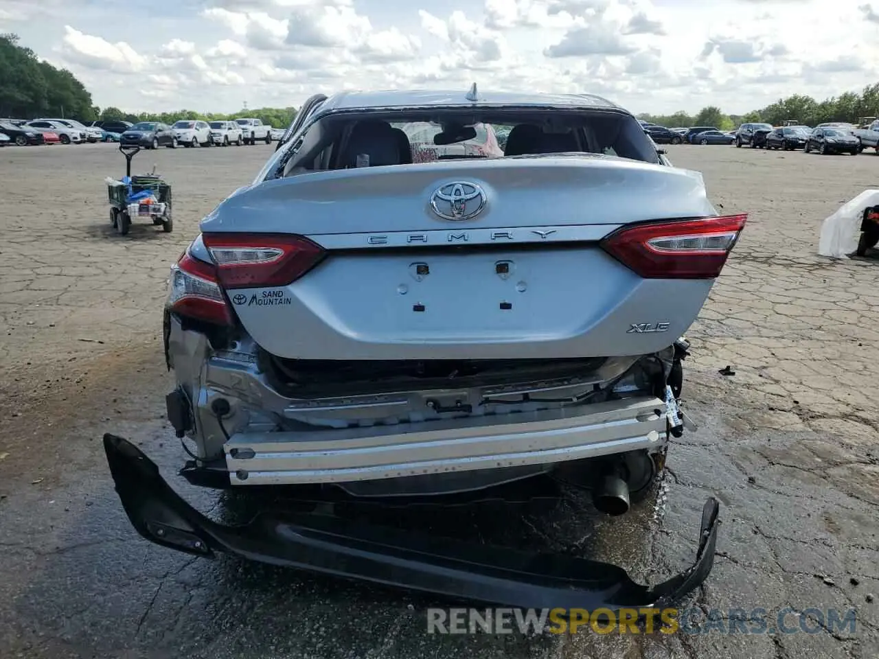 6 Фотография поврежденного автомобиля 4T1B11HK8KU258727 TOYOTA CAMRY 2019