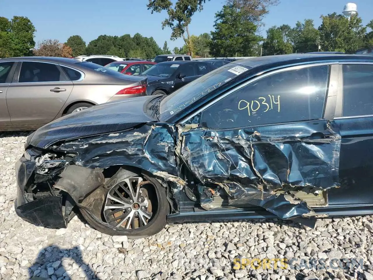 9 Photograph of a damaged car 4T1B11HK8KU263233 TOYOTA CAMRY 2019
