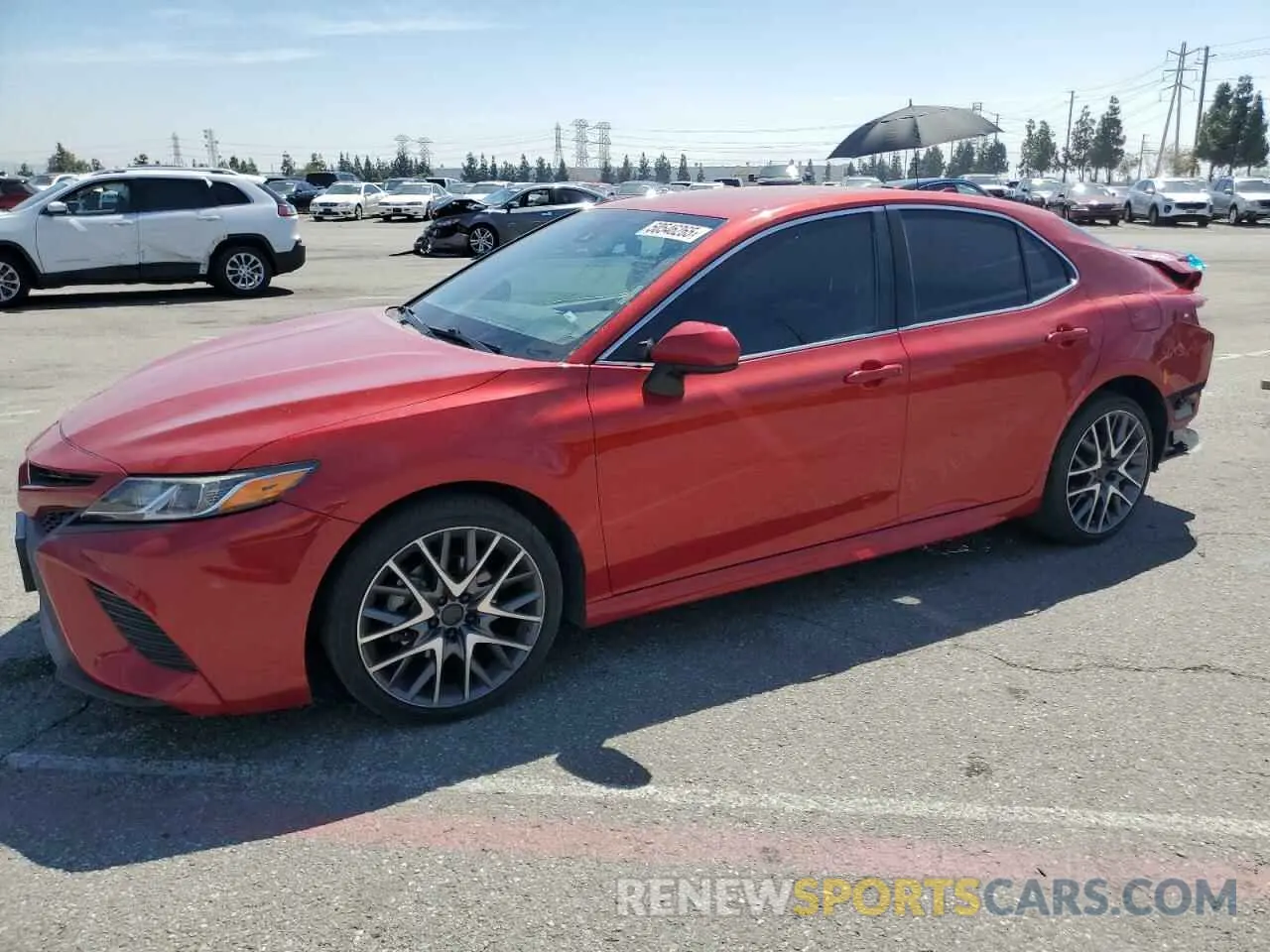 1 Фотография поврежденного автомобиля 4T1B11HK8KU264351 TOYOTA CAMRY 2019
