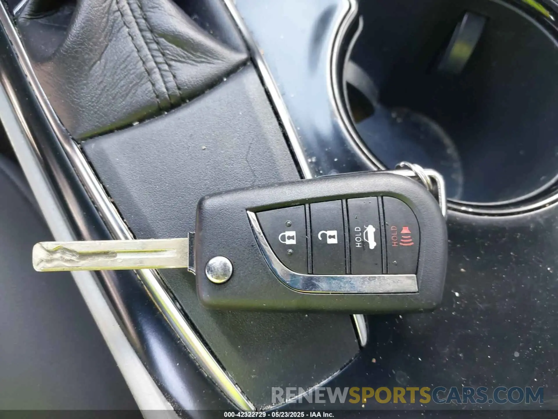 11 Photograph of a damaged car 4T1B11HK8KU269257 TOYOTA CAMRY 2019