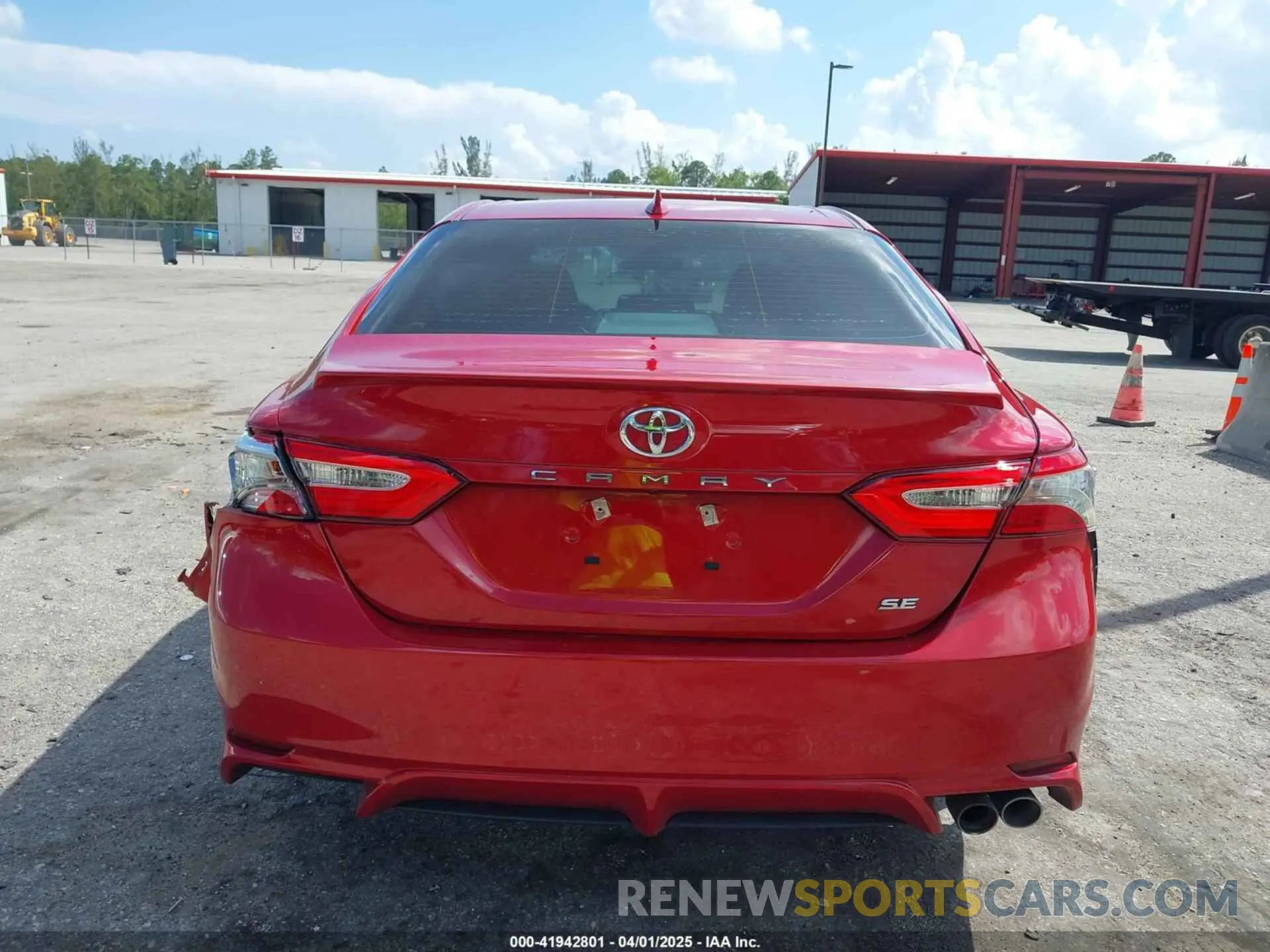 17 Фотография поврежденного автомобиля 4T1B11HK8KU277276 TOYOTA CAMRY 2019