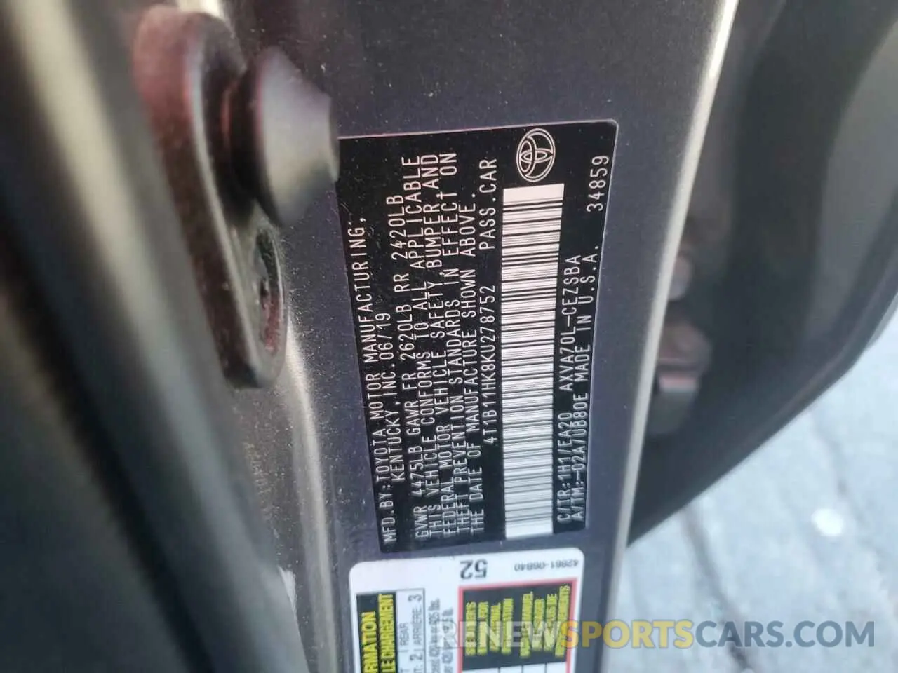 12 Photograph of a damaged car 4T1B11HK8KU278752 TOYOTA CAMRY 2019