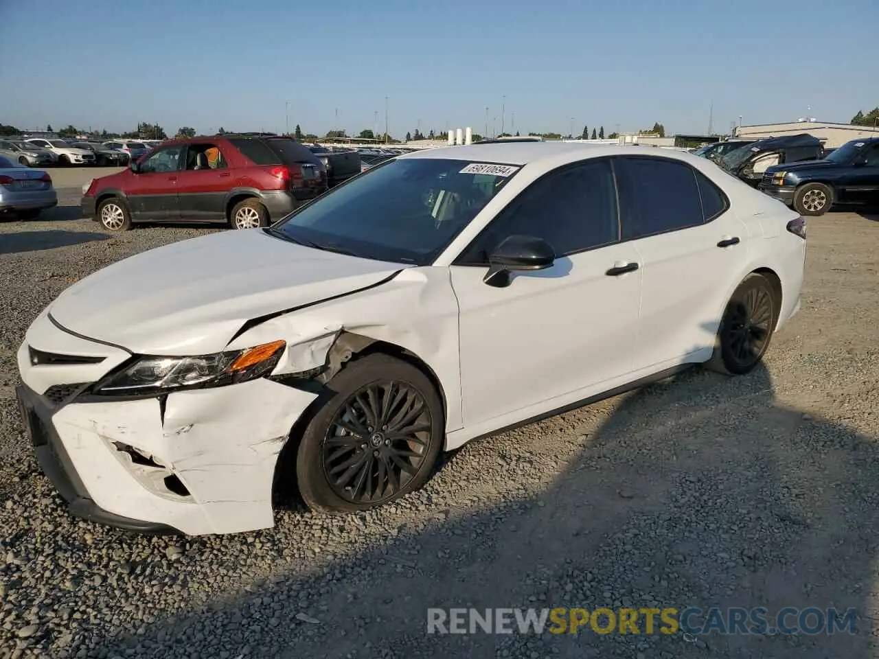 1 Photograph of a damaged car 4T1B11HK8KU279268 TOYOTA CAMRY 2019