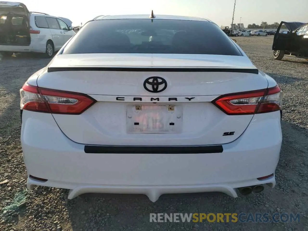 6 Photograph of a damaged car 4T1B11HK8KU279268 TOYOTA CAMRY 2019