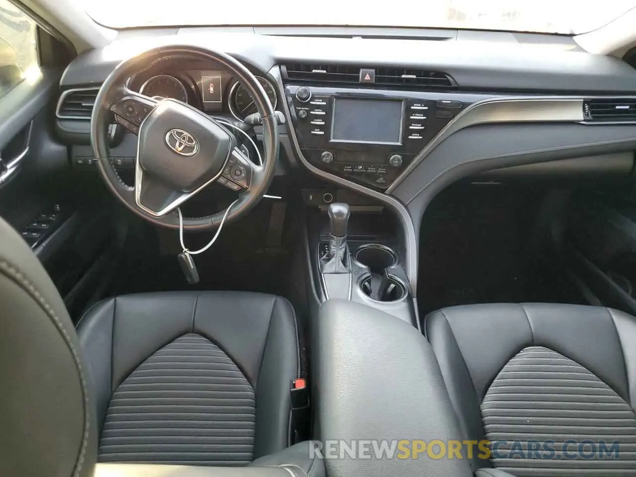 8 Photograph of a damaged car 4T1B11HK8KU279268 TOYOTA CAMRY 2019