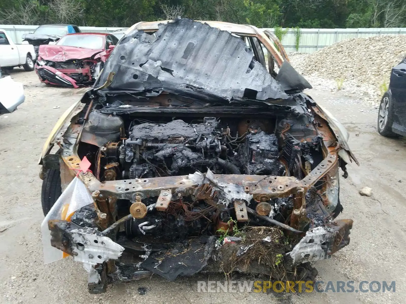 10 Photograph of a damaged car 4T1B11HK8KU286446 TOYOTA CAMRY 2019