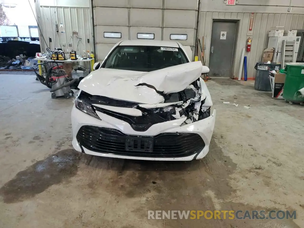 5 Photograph of a damaged car 4T1B11HK8KU290884 TOYOTA CAMRY 2019