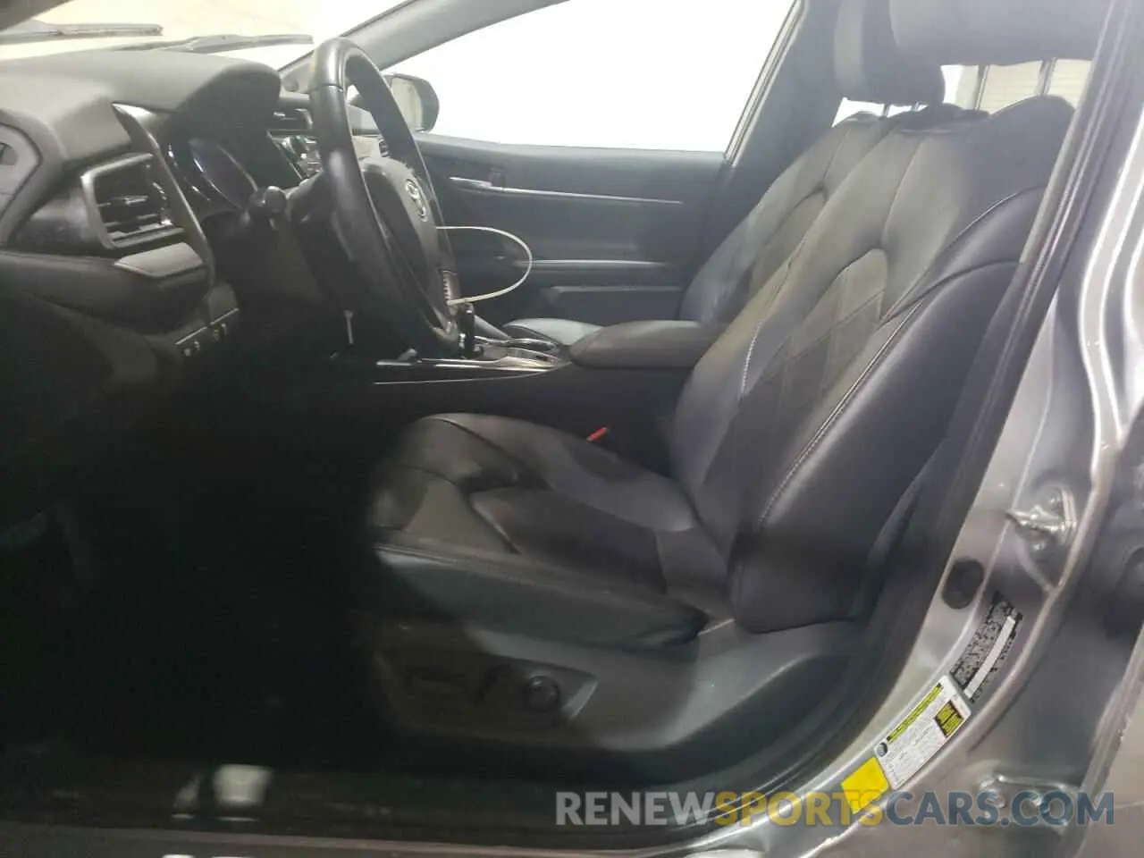 7 Photograph of a damaged car 4T1B11HK8KU292957 TOYOTA CAMRY 2019