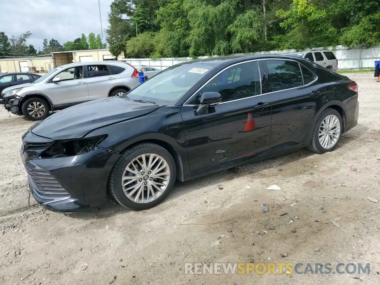 1 Photograph of a damaged car 4T1B11HK8KU295096 TOYOTA CAMRY 2019