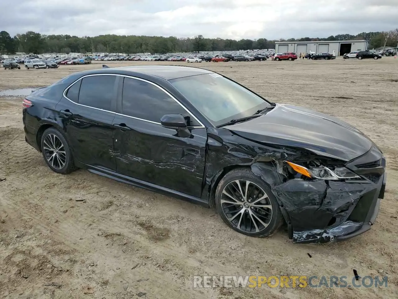 4 Photograph of a damaged car 4T1B11HK8KU689617 TOYOTA CAMRY 2019