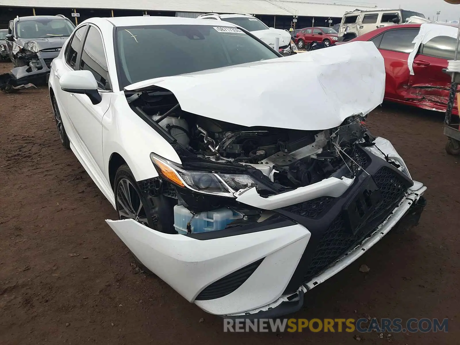1 Photograph of a damaged car 4T1B11HK8KU692369 TOYOTA CAMRY 2019