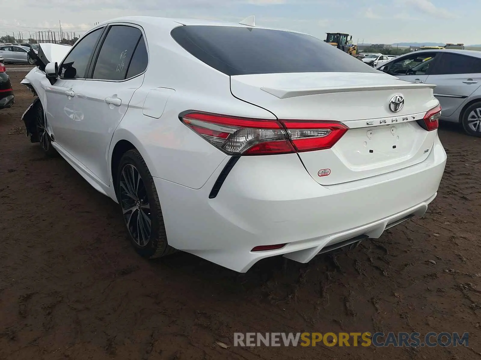 3 Photograph of a damaged car 4T1B11HK8KU692369 TOYOTA CAMRY 2019