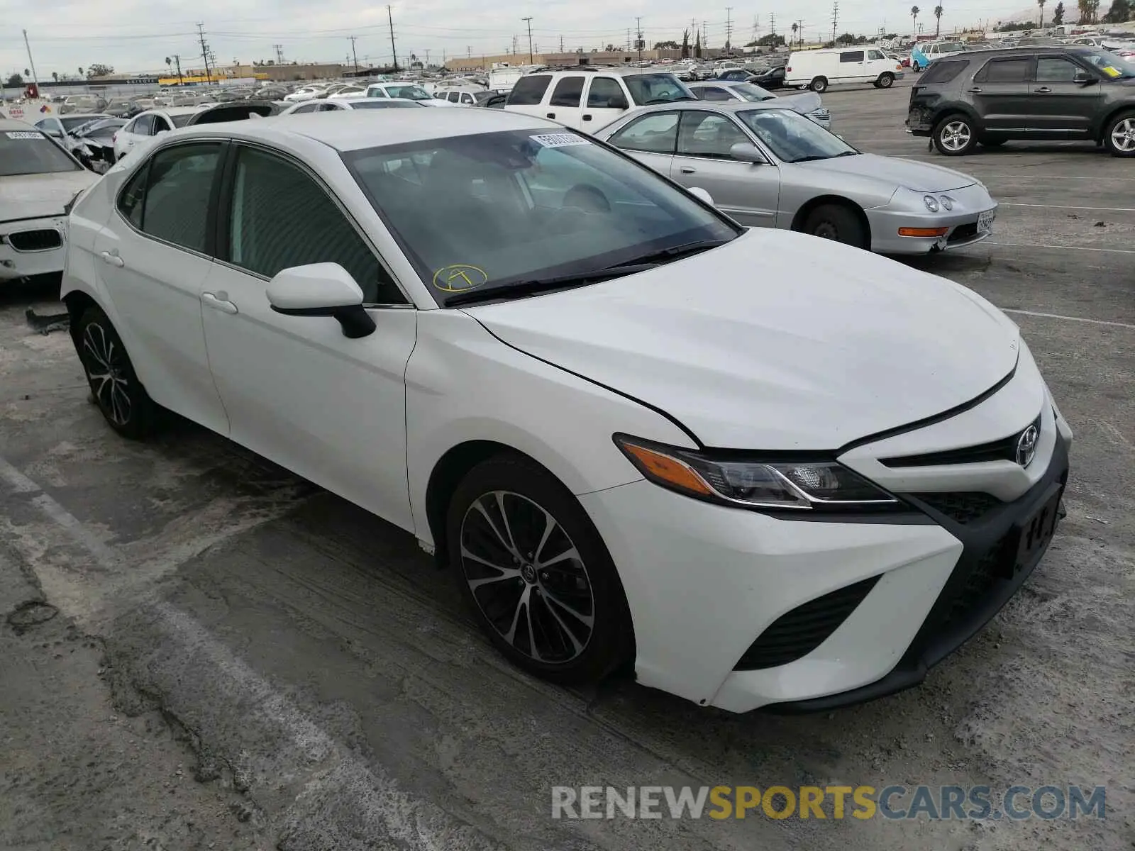 1 Photograph of a damaged car 4T1B11HK8KU692453 TOYOTA CAMRY 2019