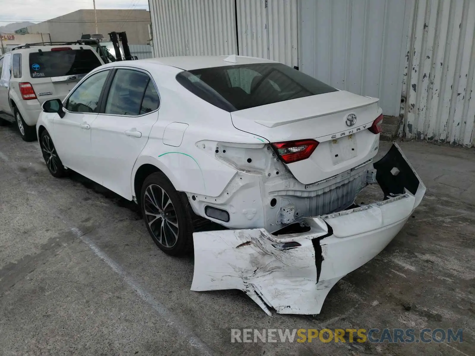 3 Photograph of a damaged car 4T1B11HK8KU692453 TOYOTA CAMRY 2019
