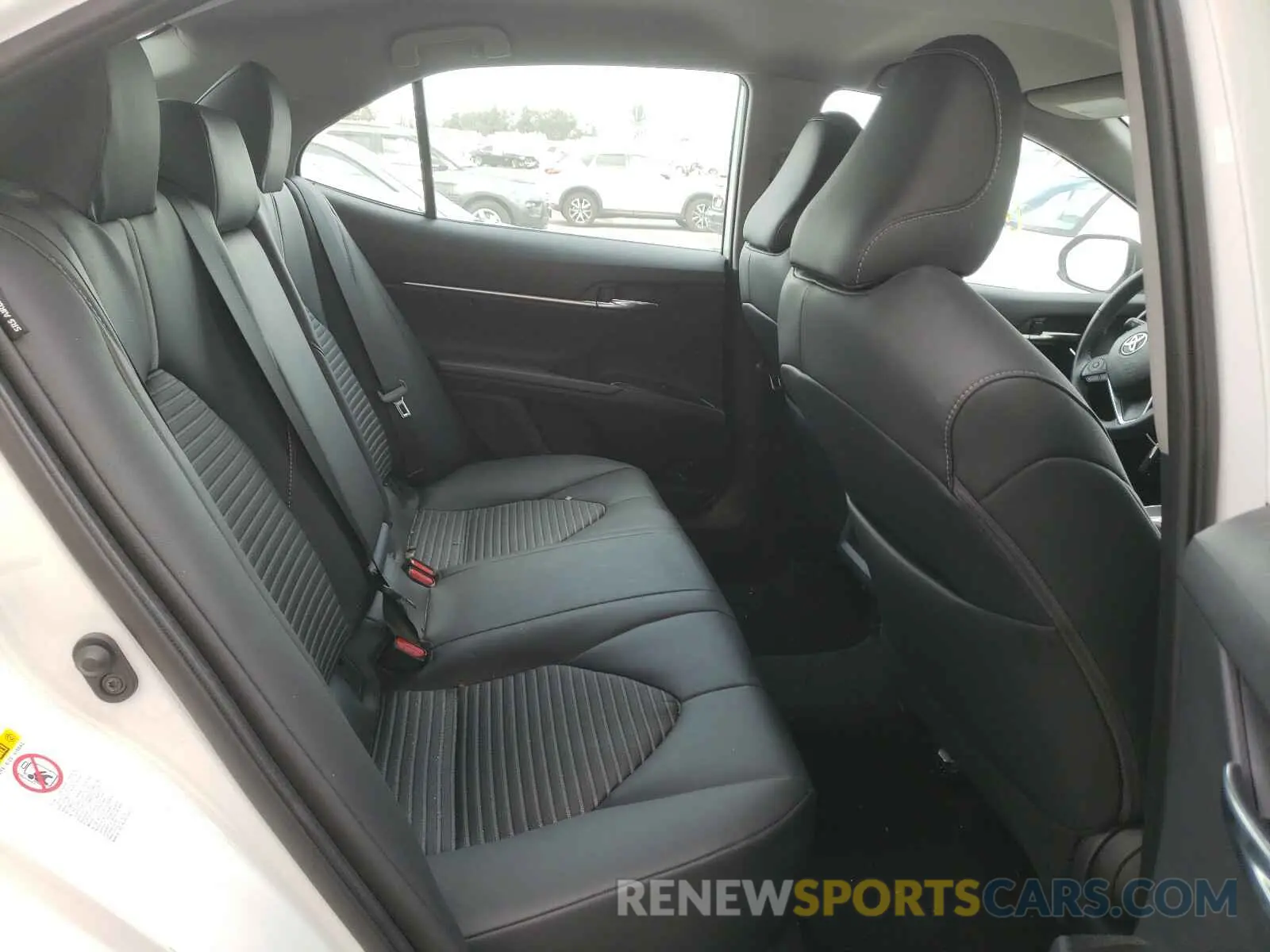 6 Photograph of a damaged car 4T1B11HK8KU692453 TOYOTA CAMRY 2019