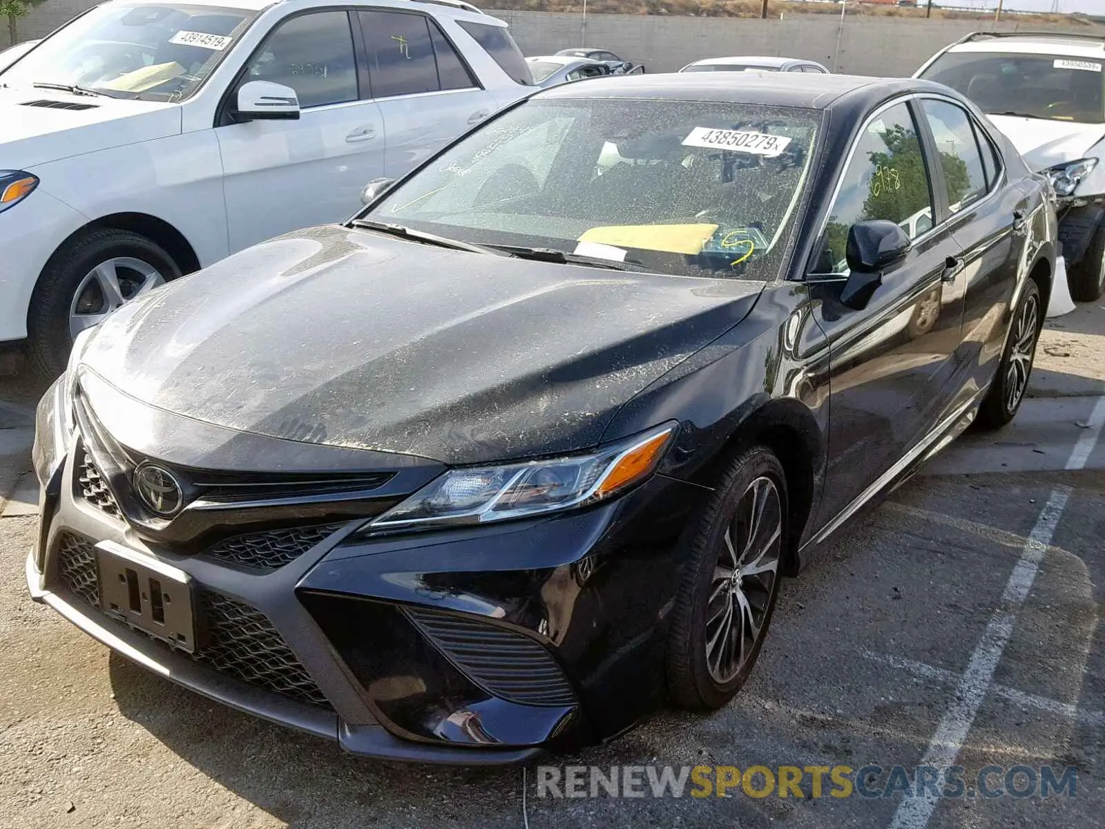 2 Photograph of a damaged car 4T1B11HK8KU703385 TOYOTA CAMRY 2019