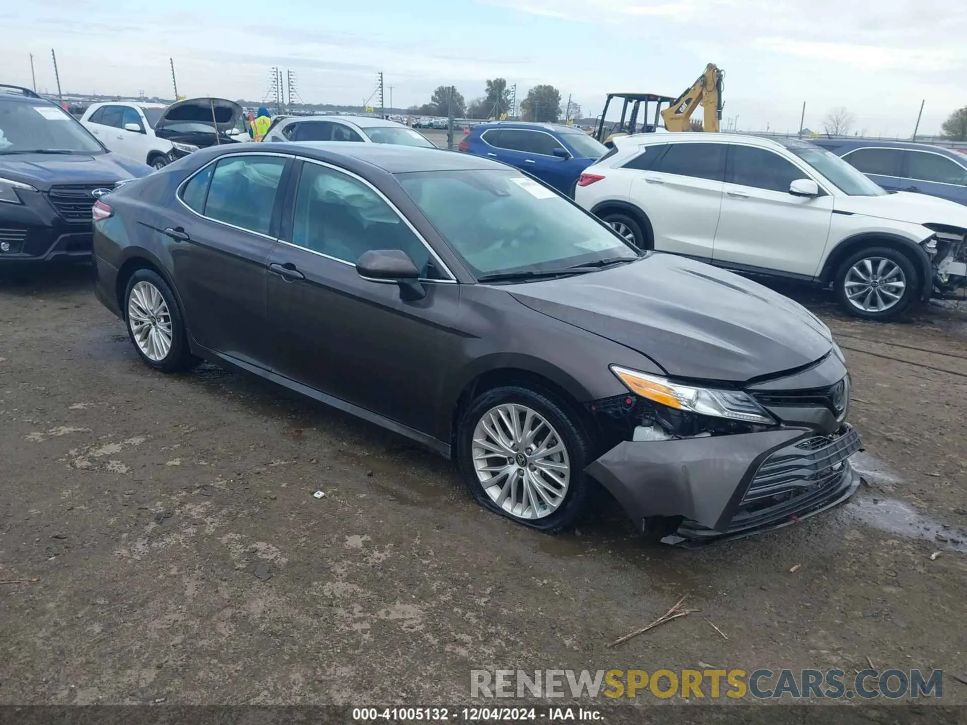 1 Photograph of a damaged car 4T1B11HK8KU706156 TOYOTA CAMRY 2019