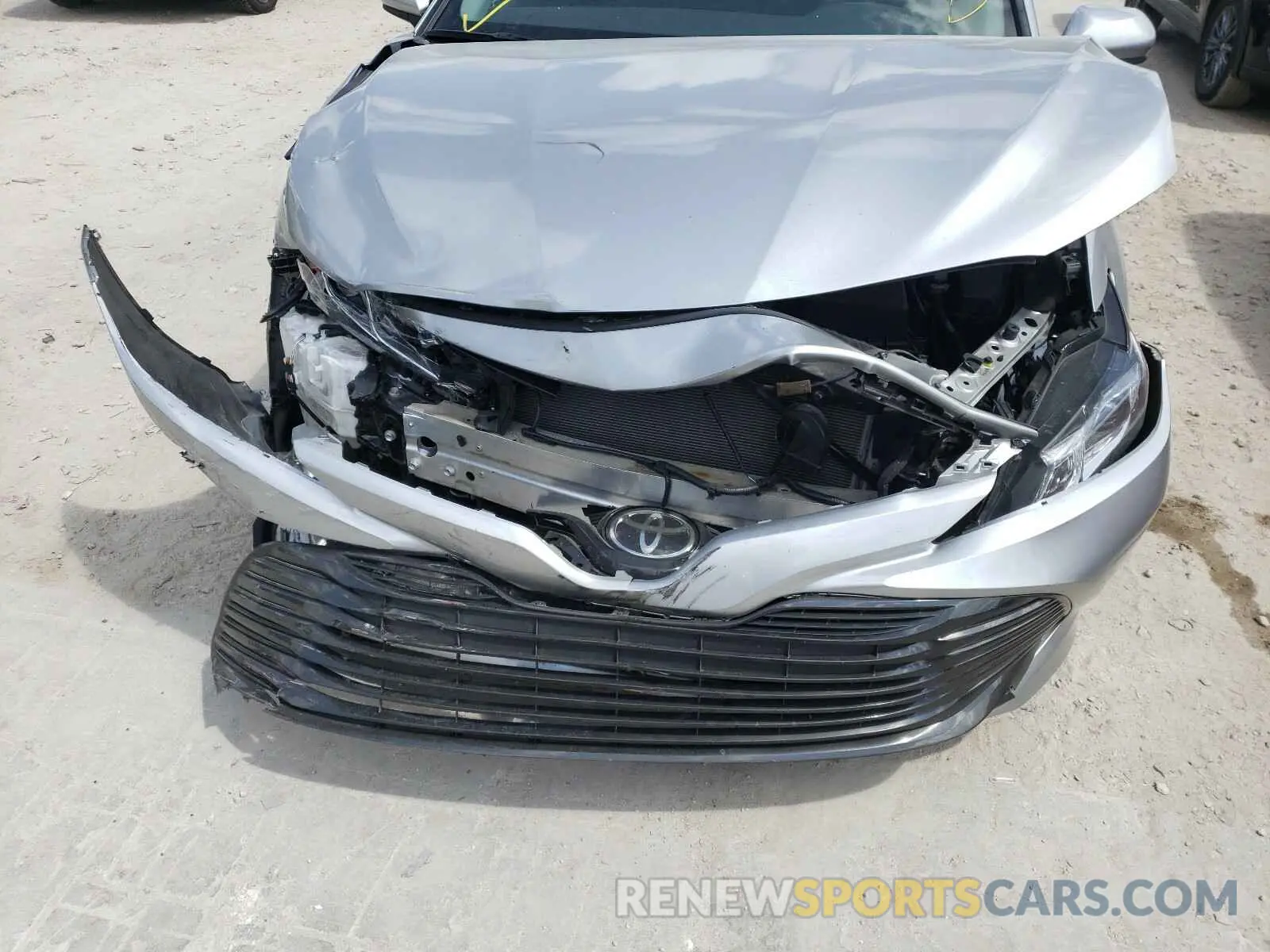 9 Photograph of a damaged car 4T1B11HK8KU718128 TOYOTA CAMRY 2019