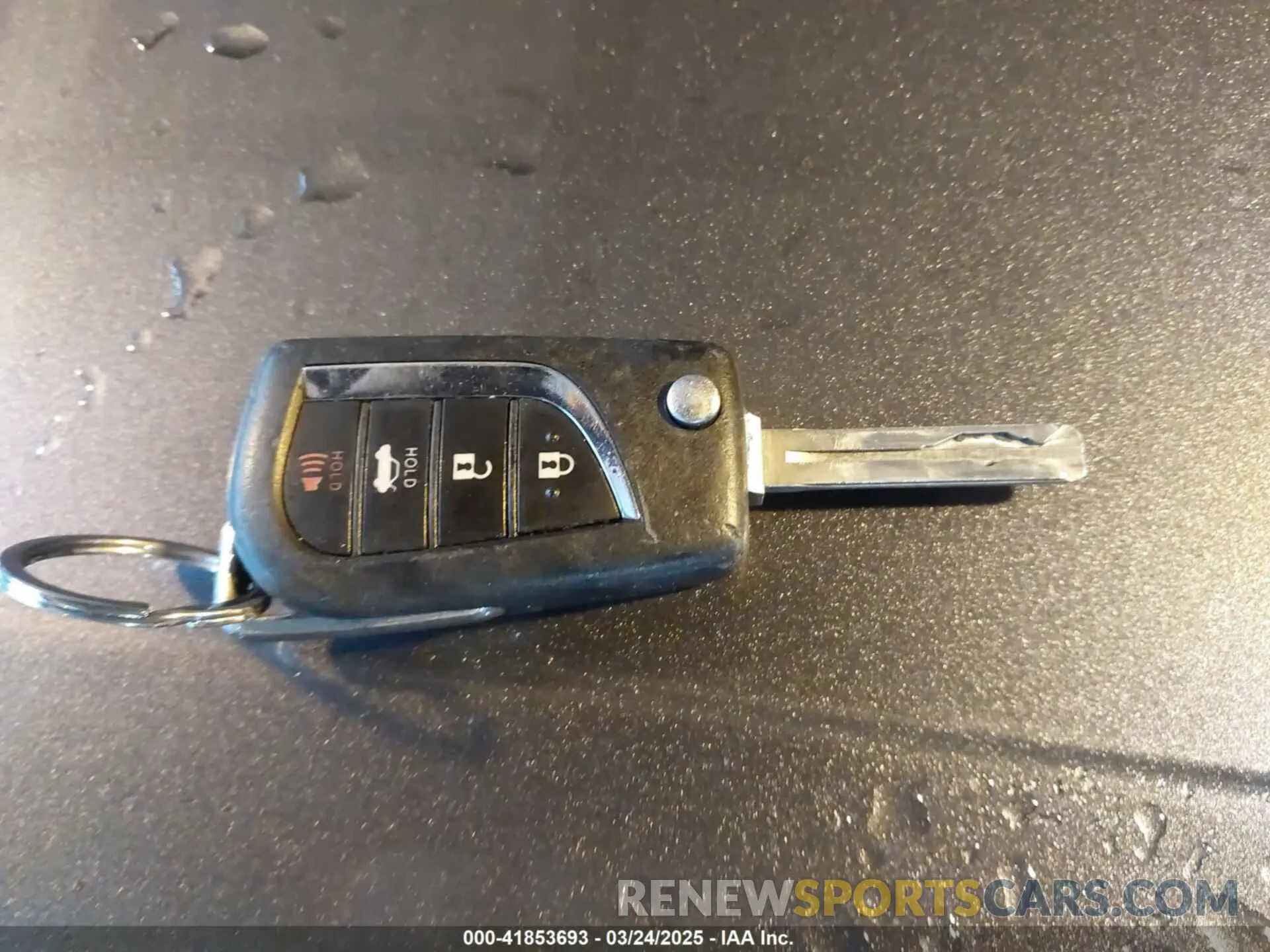 11 Photograph of a damaged car 4T1B11HK8KU723894 TOYOTA CAMRY 2019