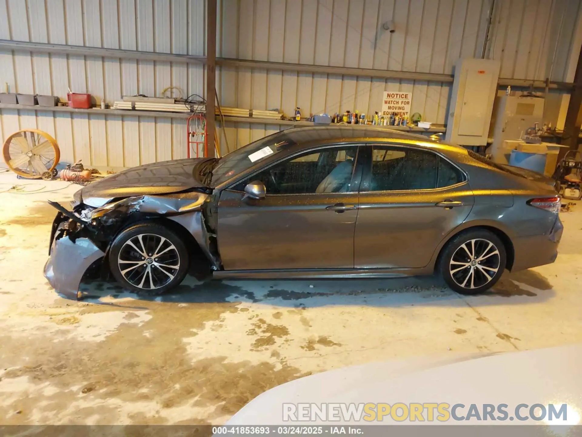 14 Photograph of a damaged car 4T1B11HK8KU723894 TOYOTA CAMRY 2019