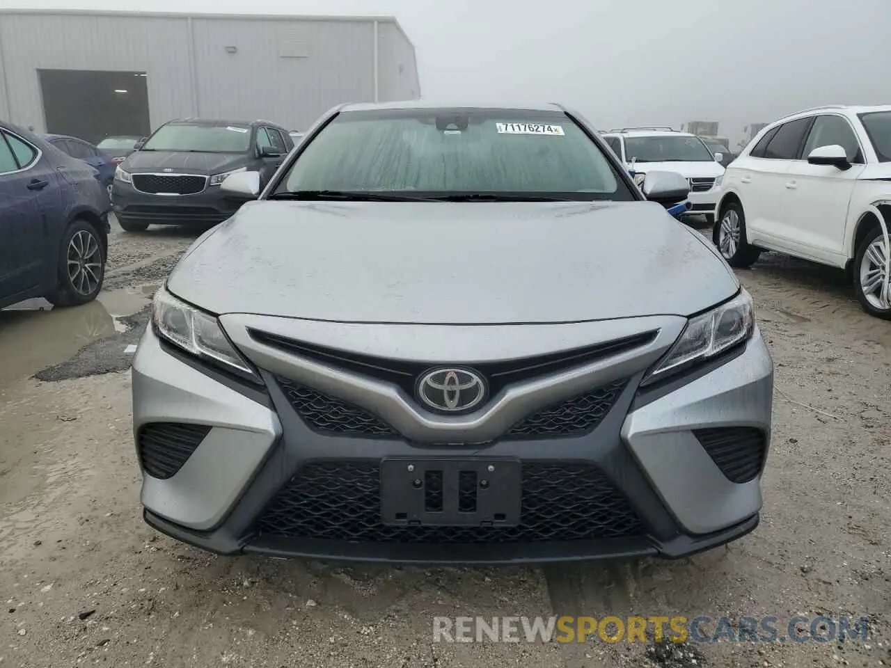 5 Photograph of a damaged car 4T1B11HK8KU727279 TOYOTA CAMRY 2019