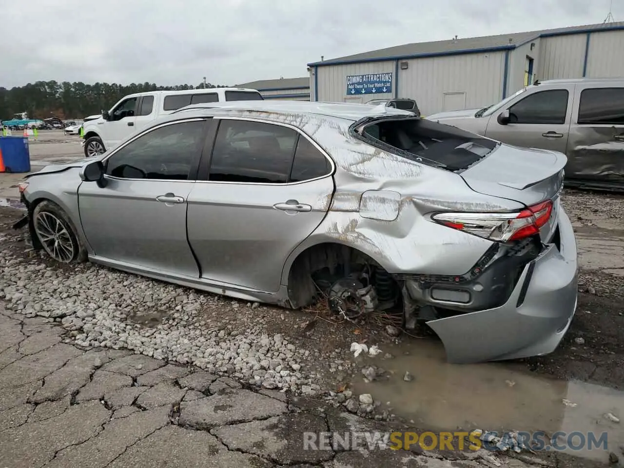 2 Photograph of a damaged car 4T1B11HK8KU730120 TOYOTA CAMRY 2019