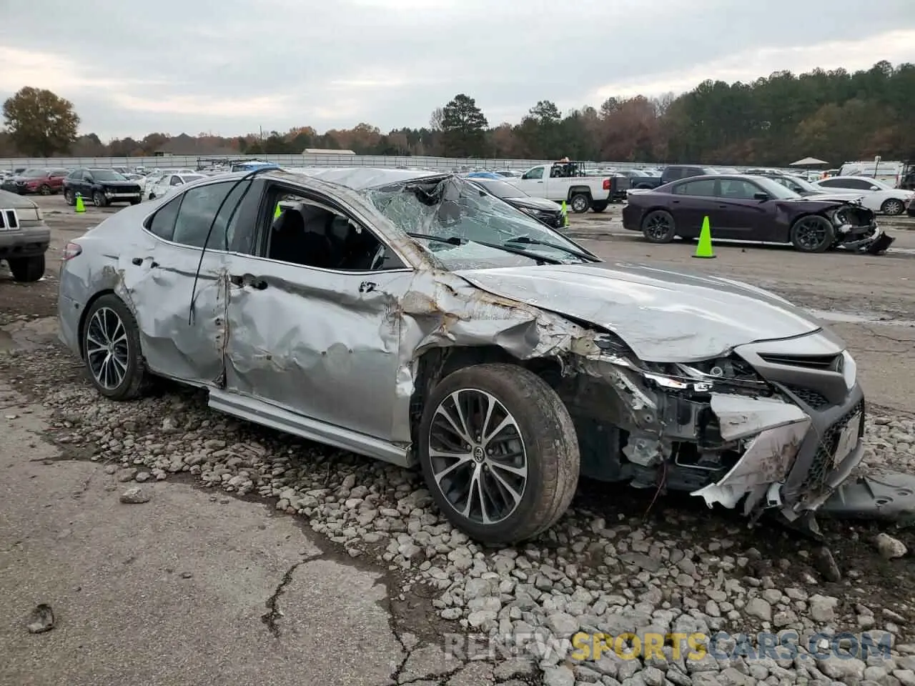 4 Photograph of a damaged car 4T1B11HK8KU730120 TOYOTA CAMRY 2019